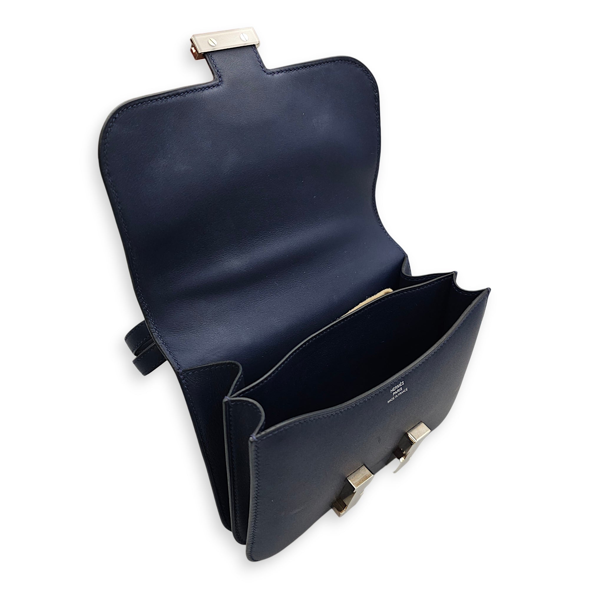 Constance 18 Blue Sapphire in Swift, Palladium hardware