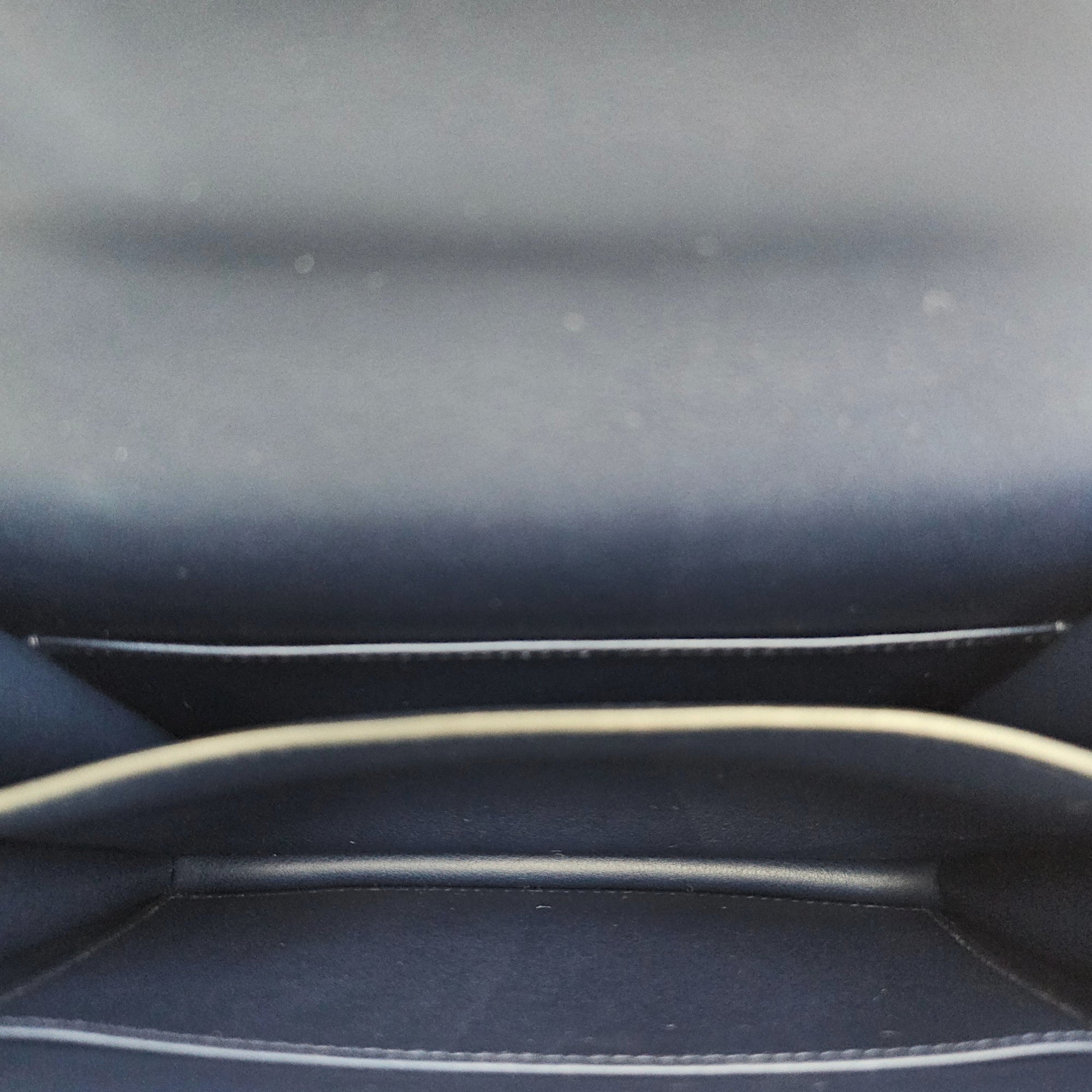 Constance 18 Blue Sapphire in Swift, Palladium hardware