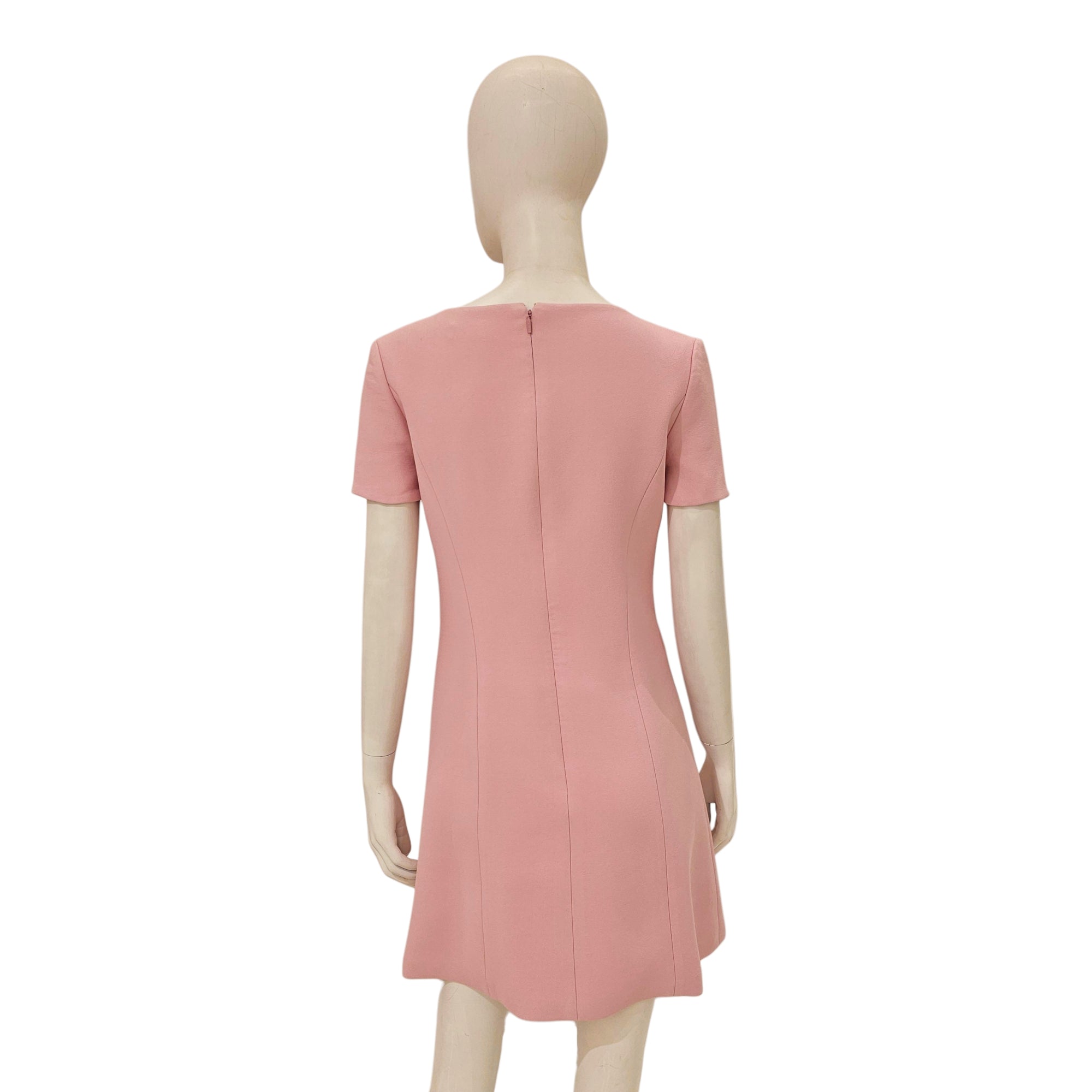Medusa Short Sleeved Dress 40 Pink Ready-To-Wear in Viscose, Silver hardware