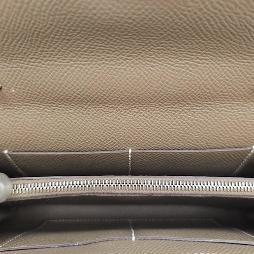 Kelly To Go Etoupe Crossbody Bag in Epsom, Palladium hardware