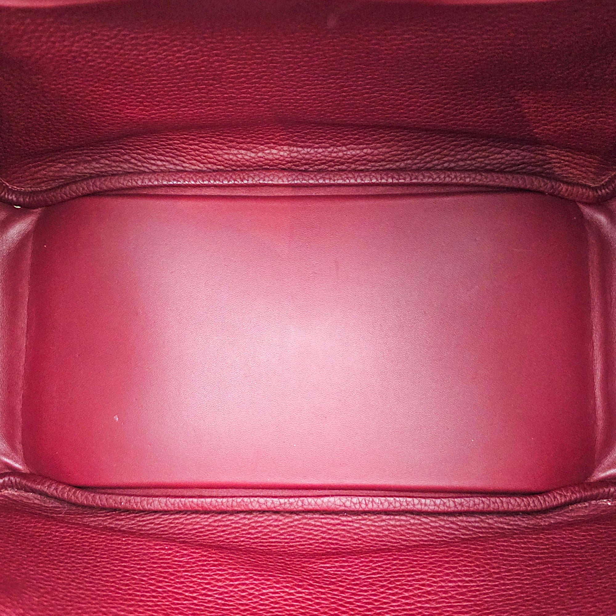 Lindy 30 Rouge Grenat in Clemence, Gold hardware