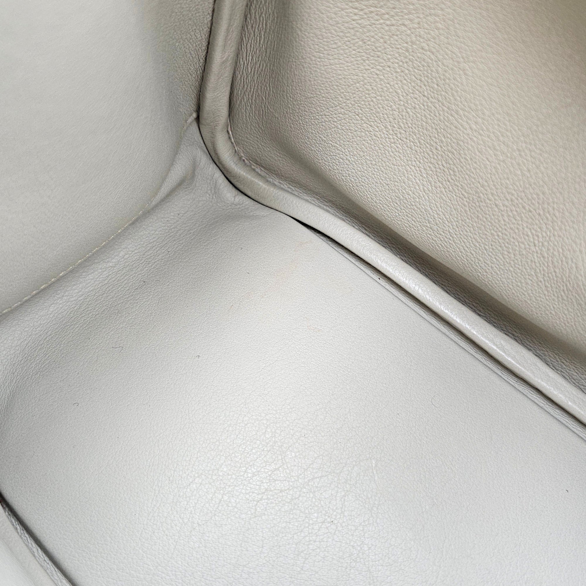 Lindy 26 Gris Perle in Swift, Palladium hardware