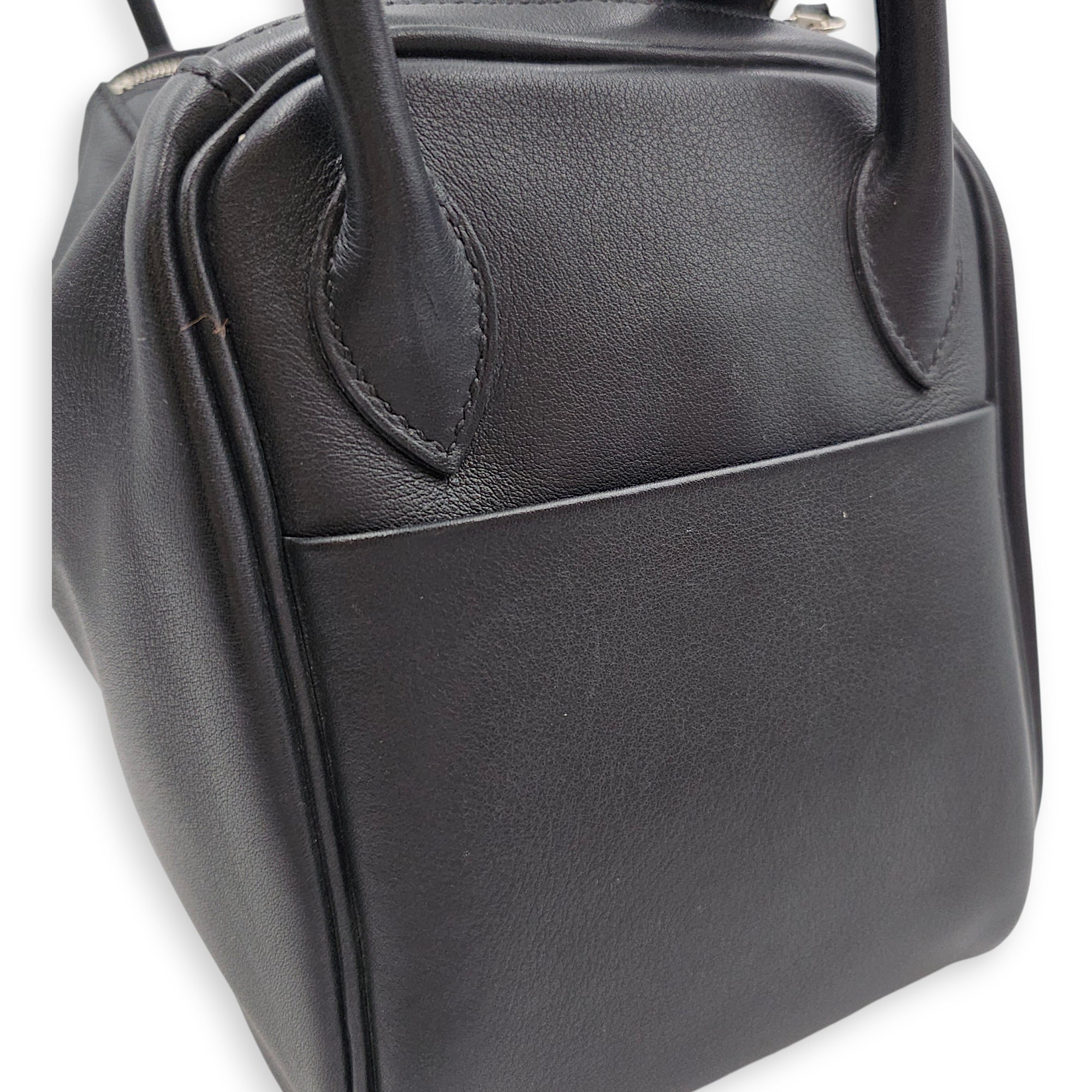 Lindy 26 Black in Swift, Palladium hardware