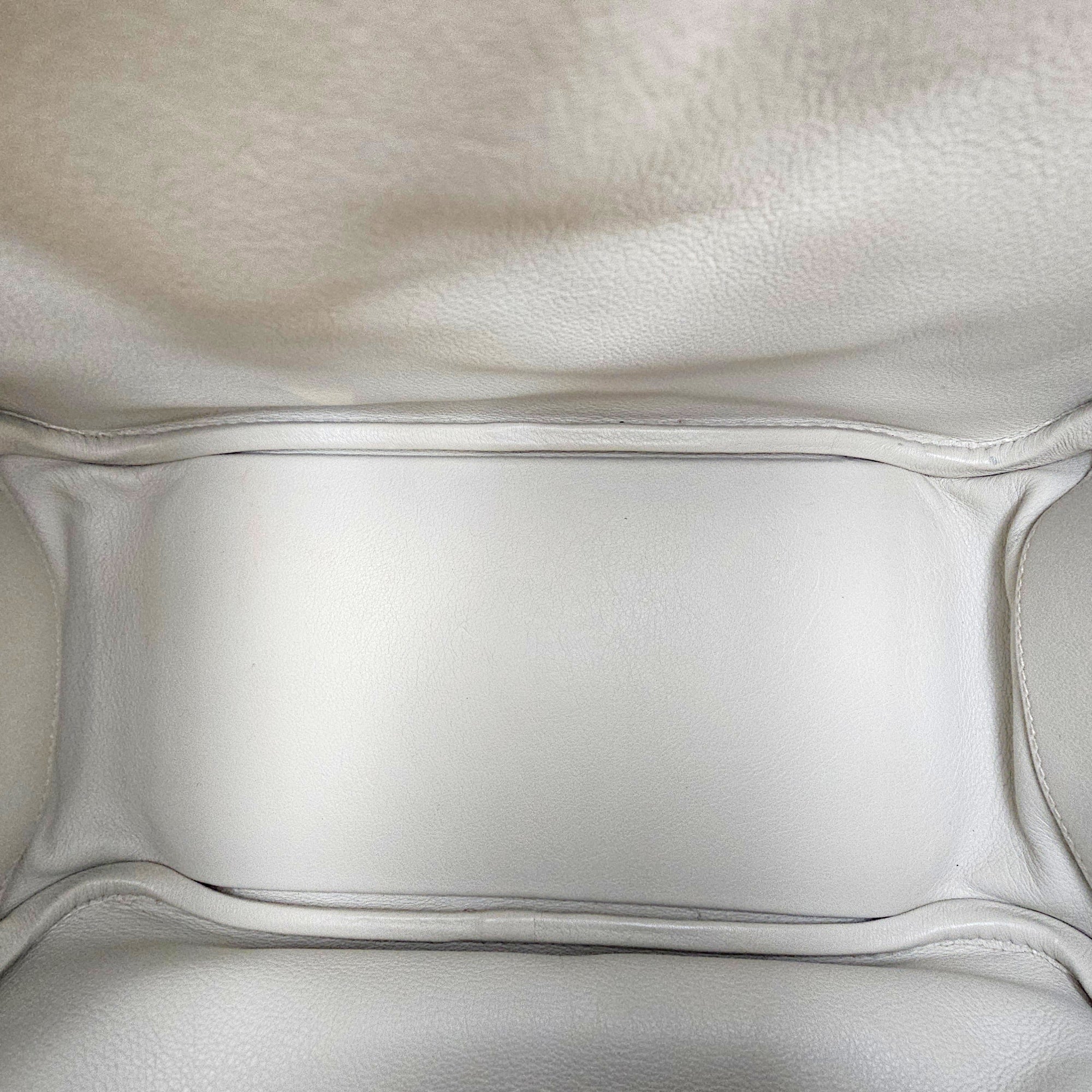 Lindy 26 Gris Perle in Swift, Palladium hardware