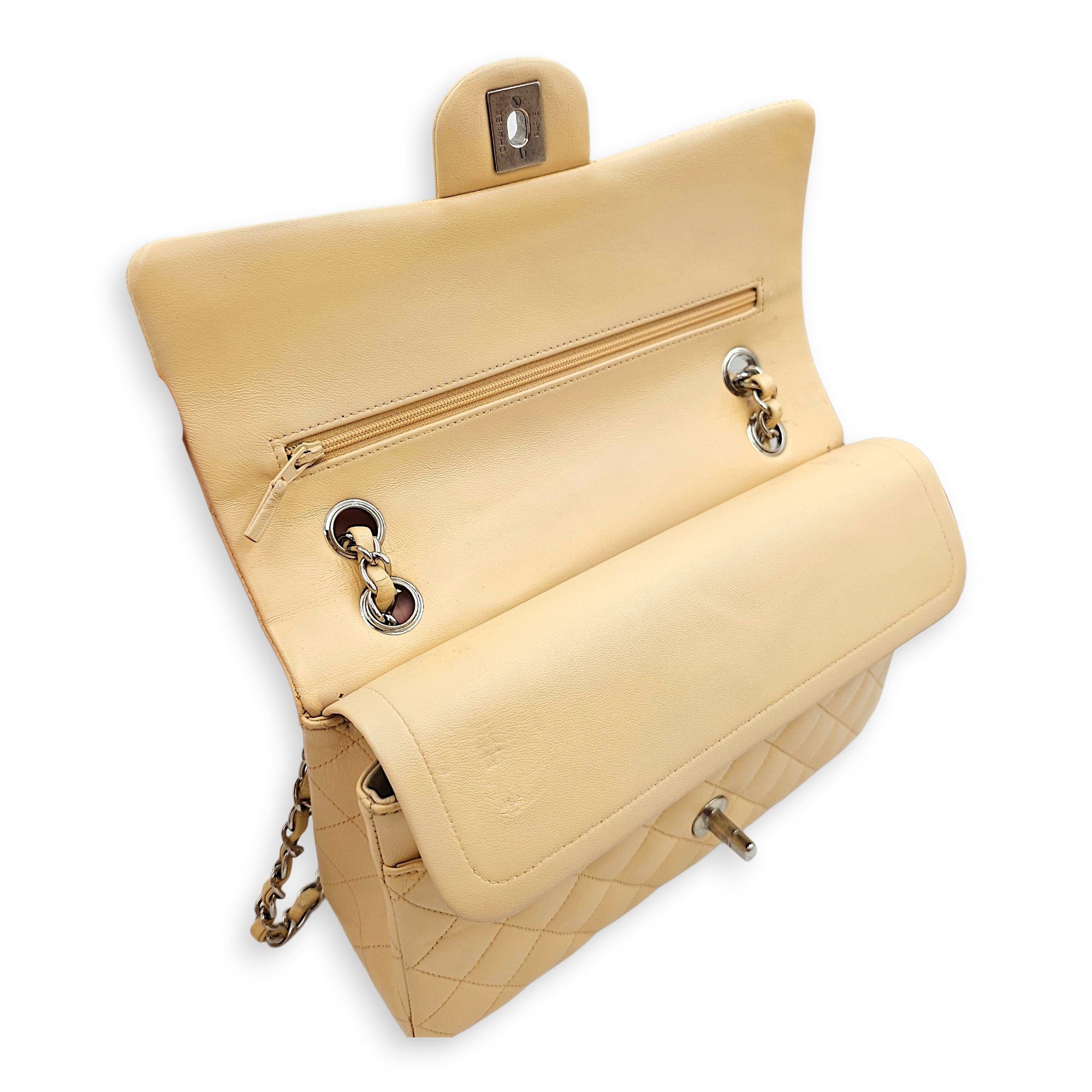 Classic Flap Medium Beige Shoulder Bag in Lambskin, Silver hardware