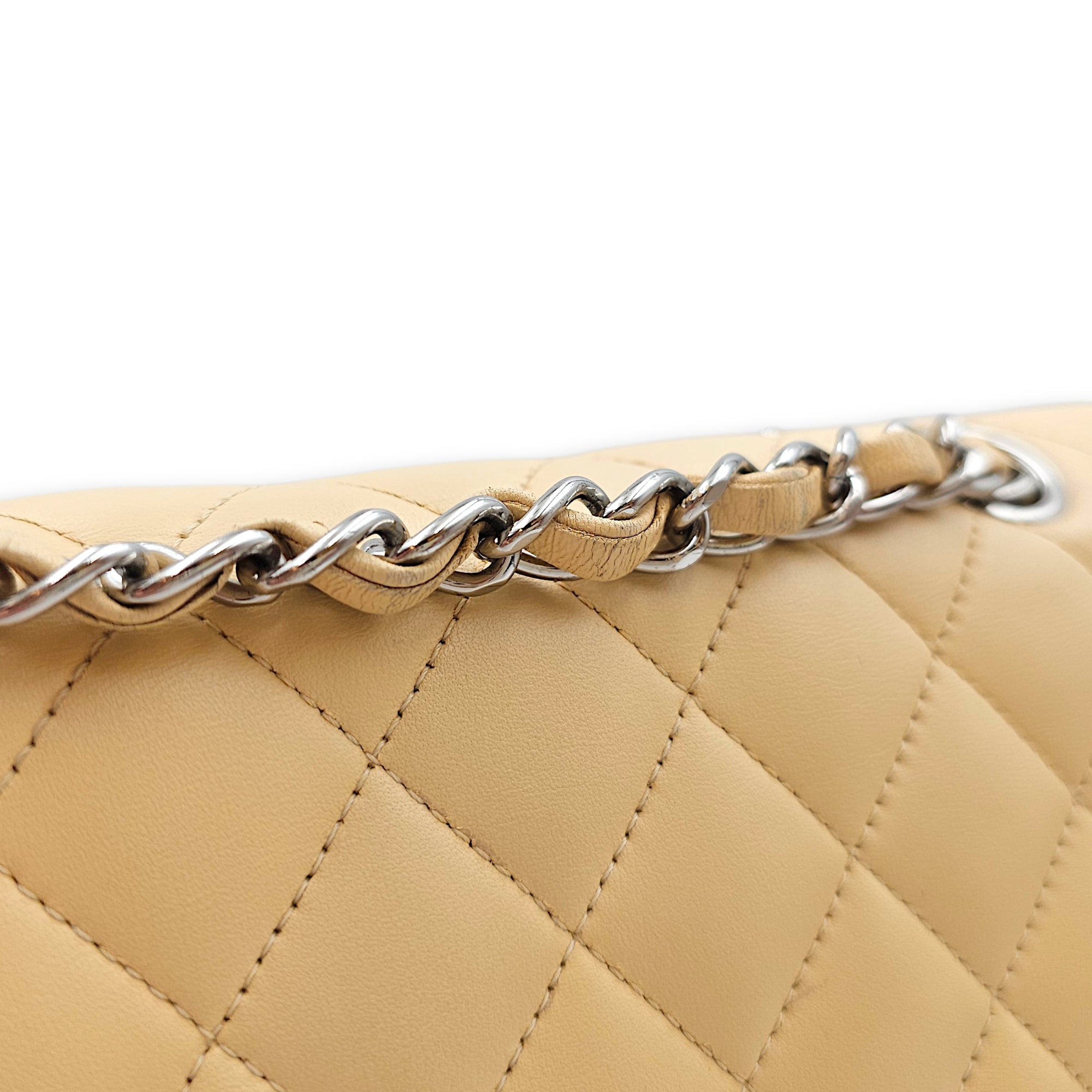 Classic Flap Medium Beige Shoulder Bag in Lambskin, Silver hardware