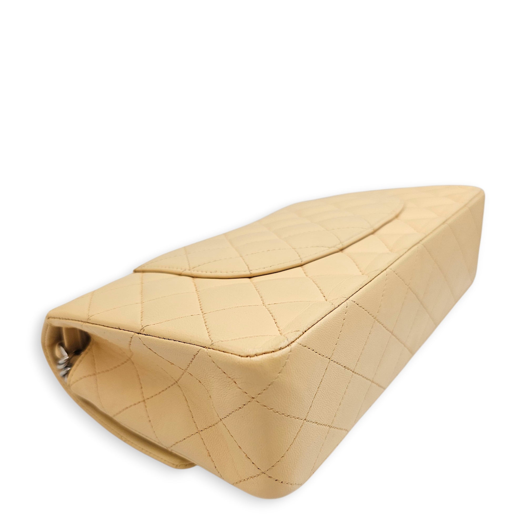 Classic Flap Medium Beige Shoulder Bag in Lambskin, Silver hardware