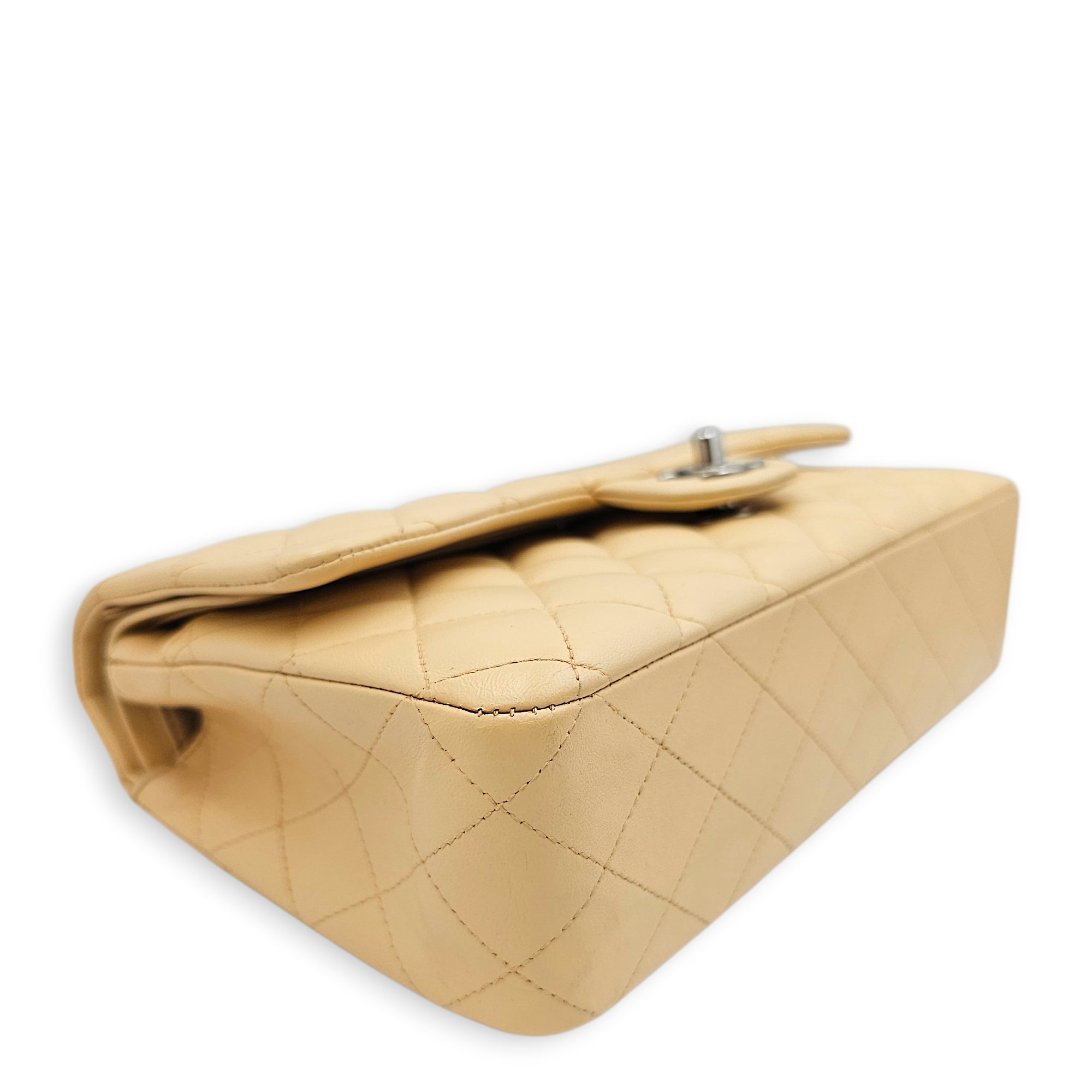 Classic Flap Medium Beige Shoulder Bag in Lambskin, Silver hardware