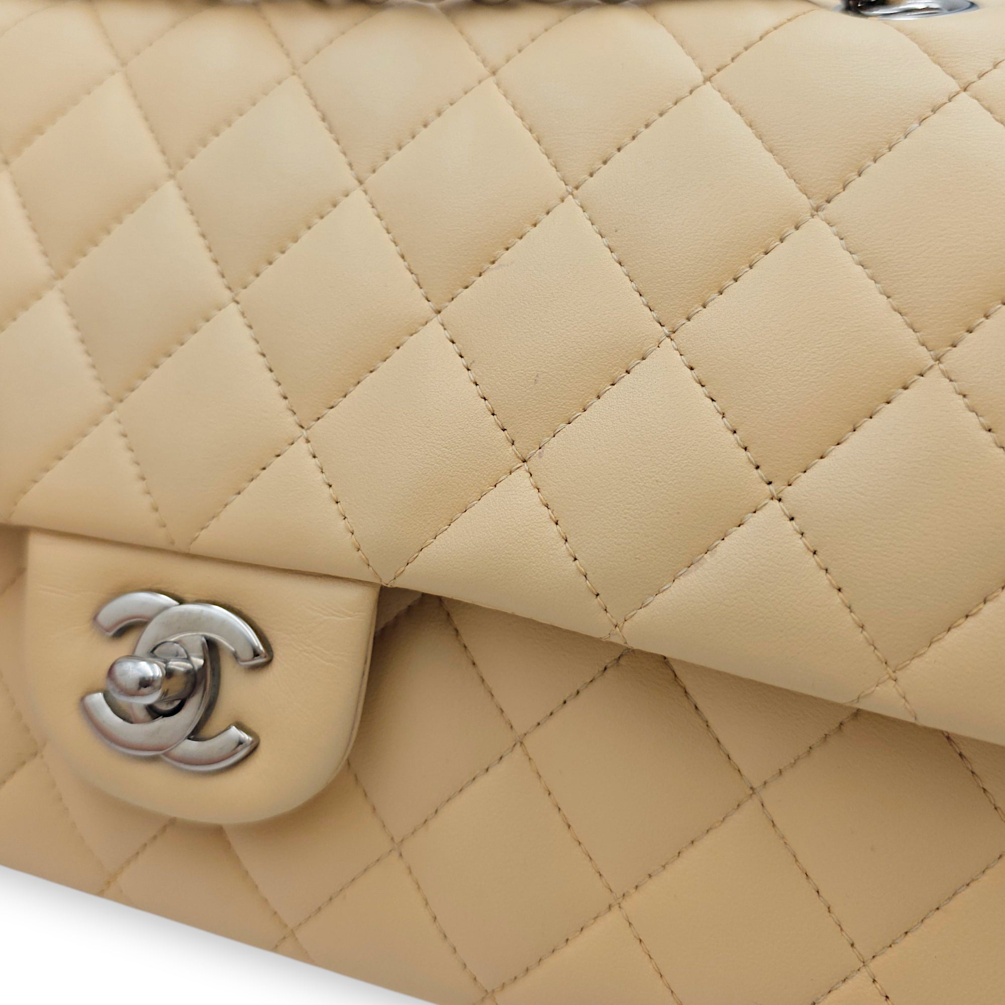 Classic Flap Medium Beige Shoulder Bag in Lambskin, Silver hardware