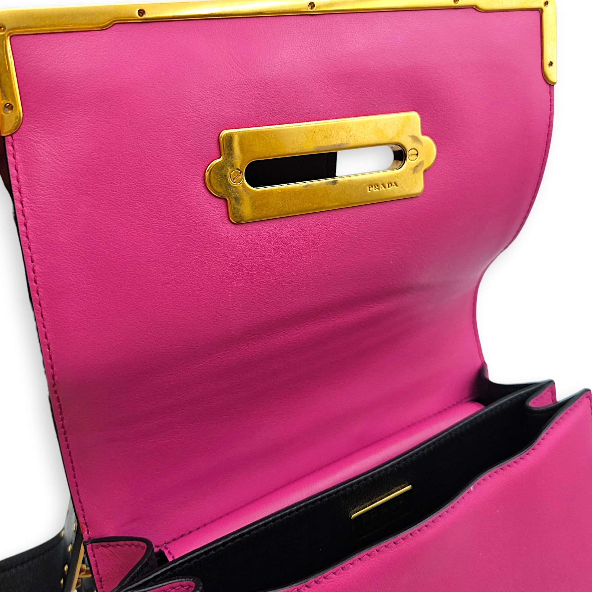 Cahier Black/Pink Shoulder Bag in Saffiano Leather, Gold hardware