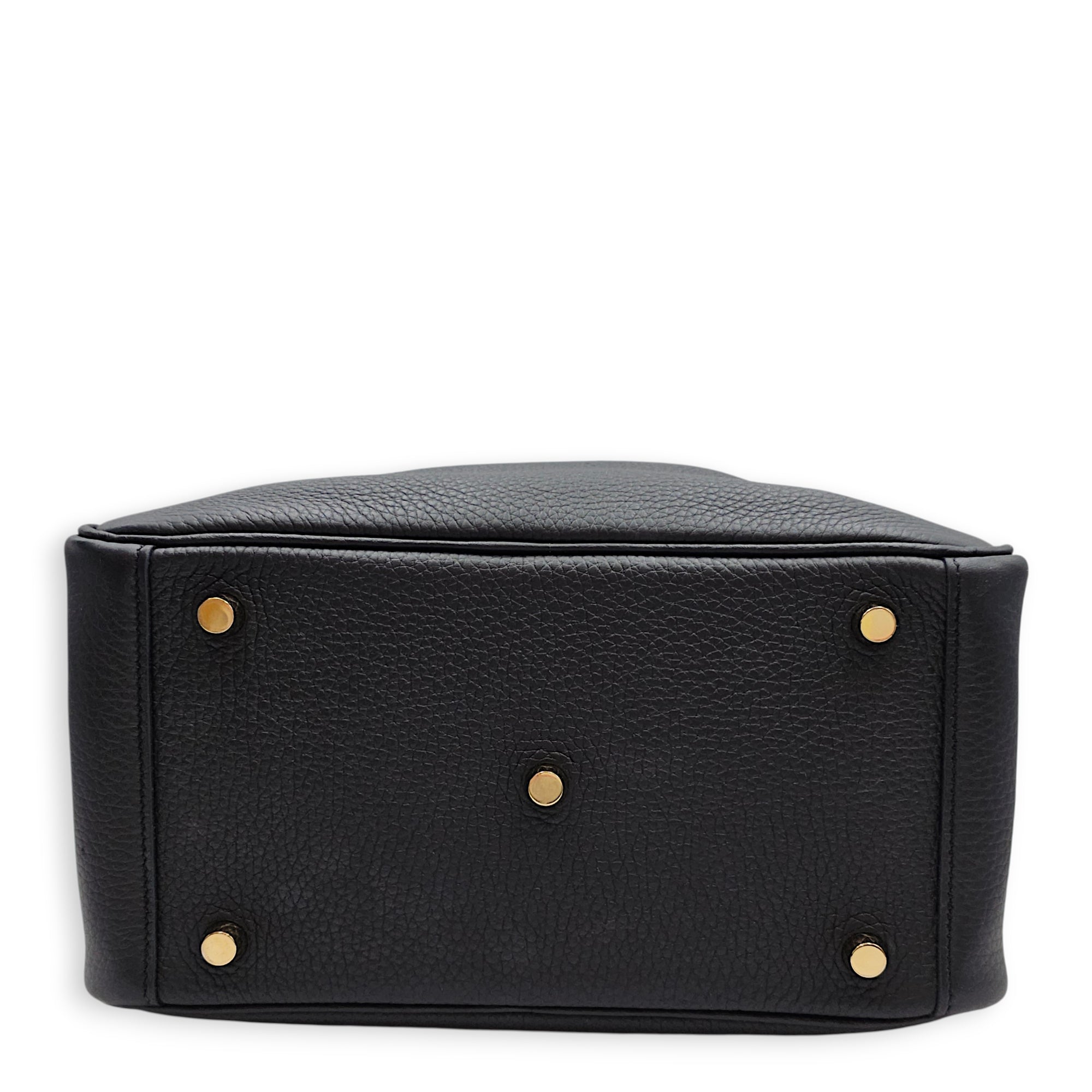 Lindy 26 Black in Clemence, Gold hardware