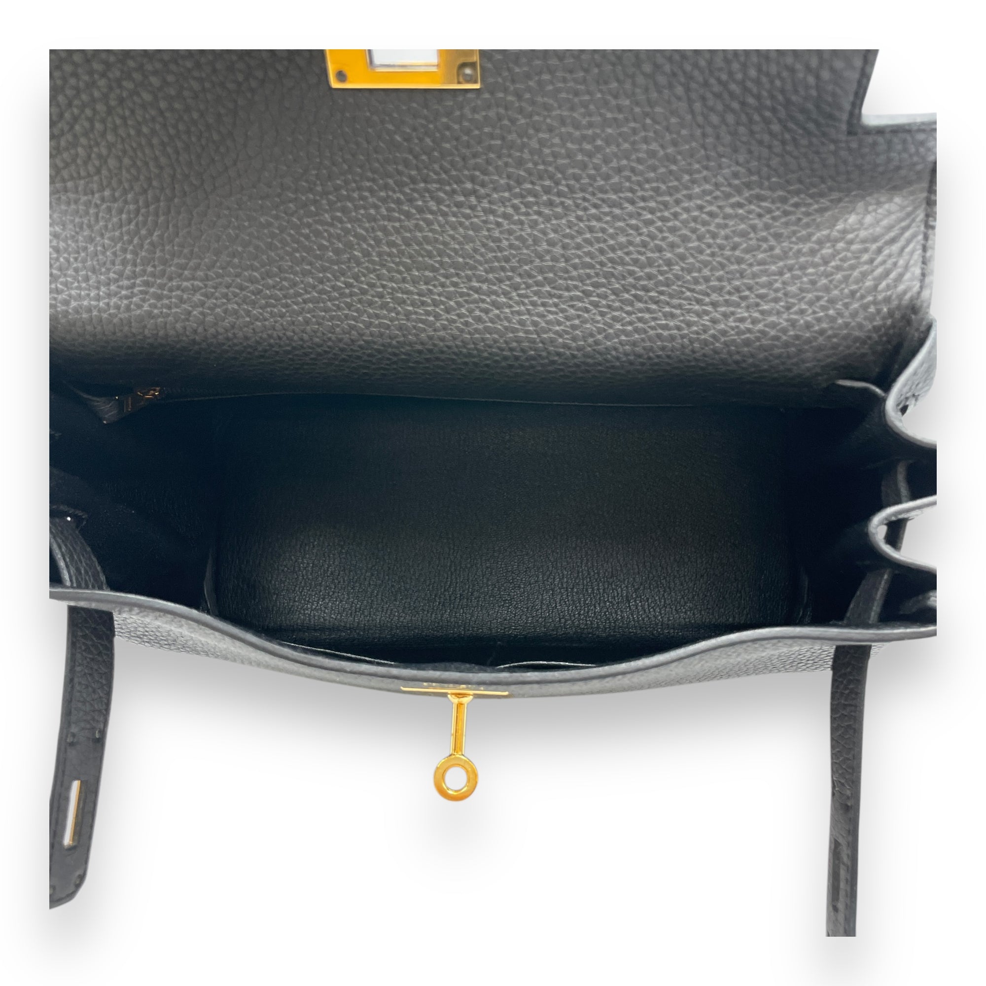 Kelly 28 Black in Togo, Gold hardware