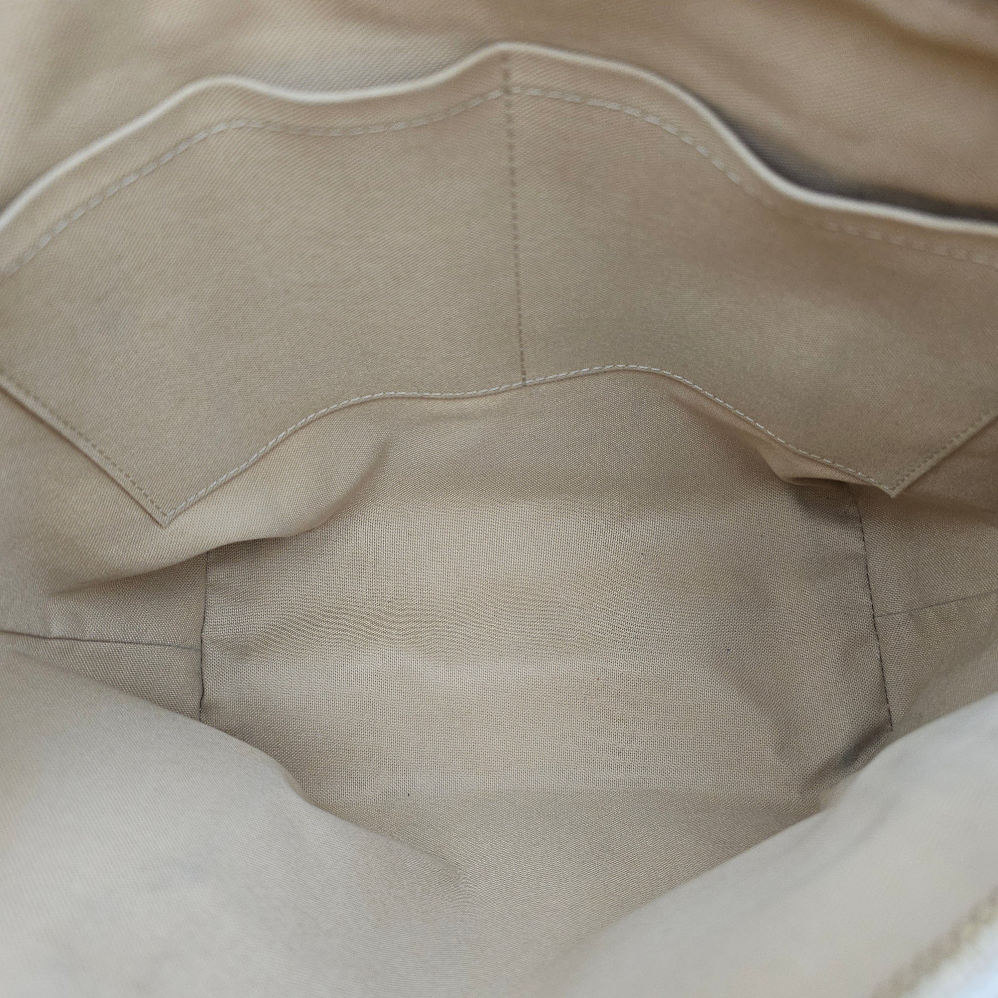 Totally Damier Azur PM White Shoulder Bag in Canvas, Gold hardware