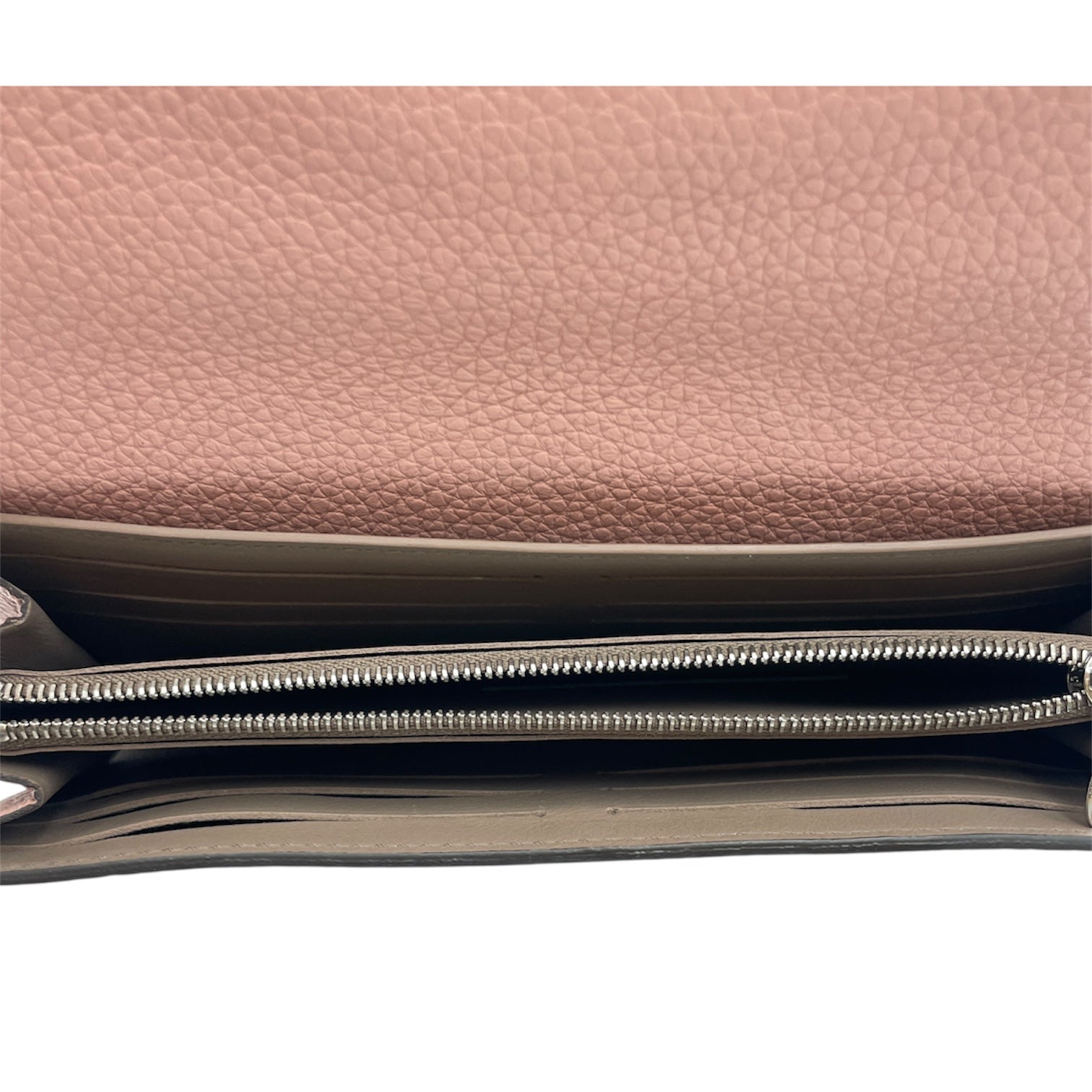 Capucines Pale Pink Wallet in Taurillon Leather, Silver hardware