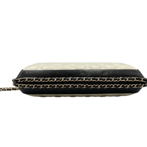 Quilted Chain Round White/Black Crossbody Bag in Lambskin, Gold hardware
