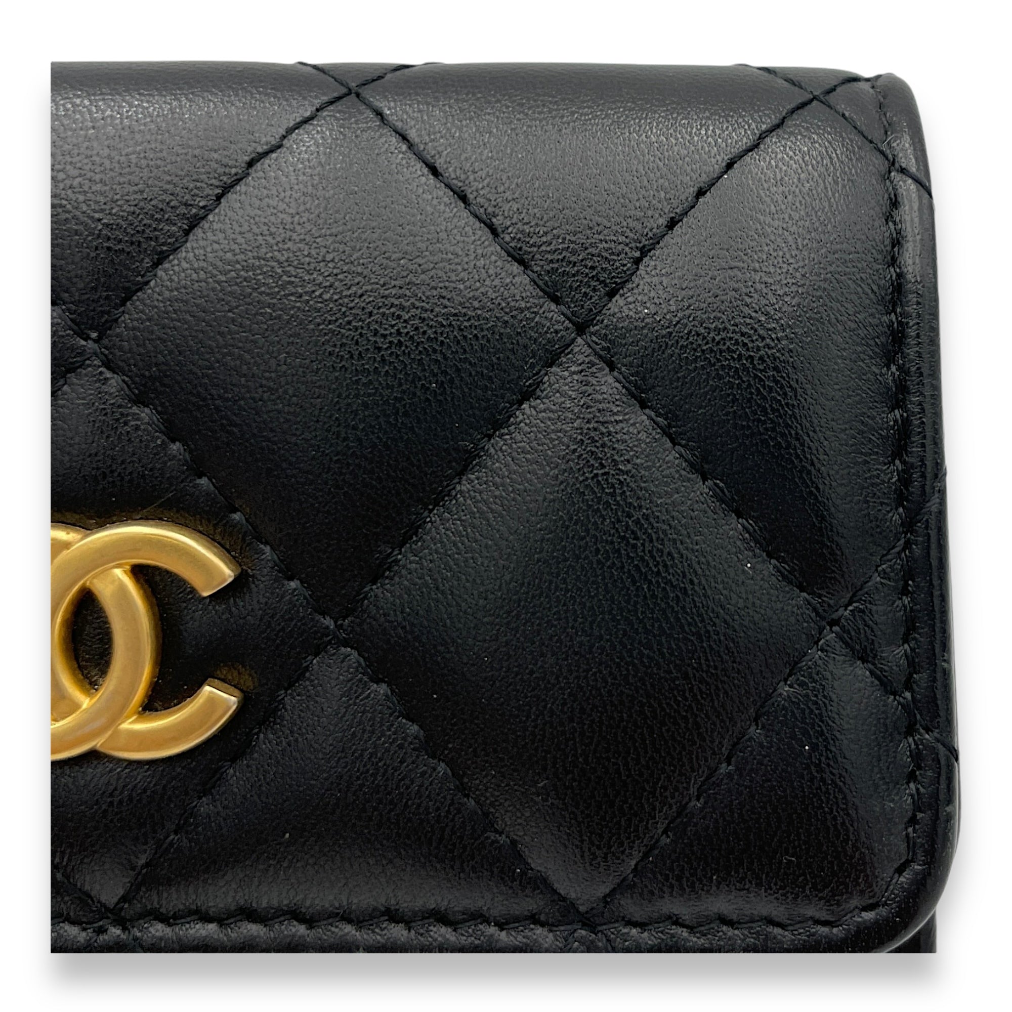 Classic Flap Chain Mini Black Card Holder in Lambskin, Gold hardware