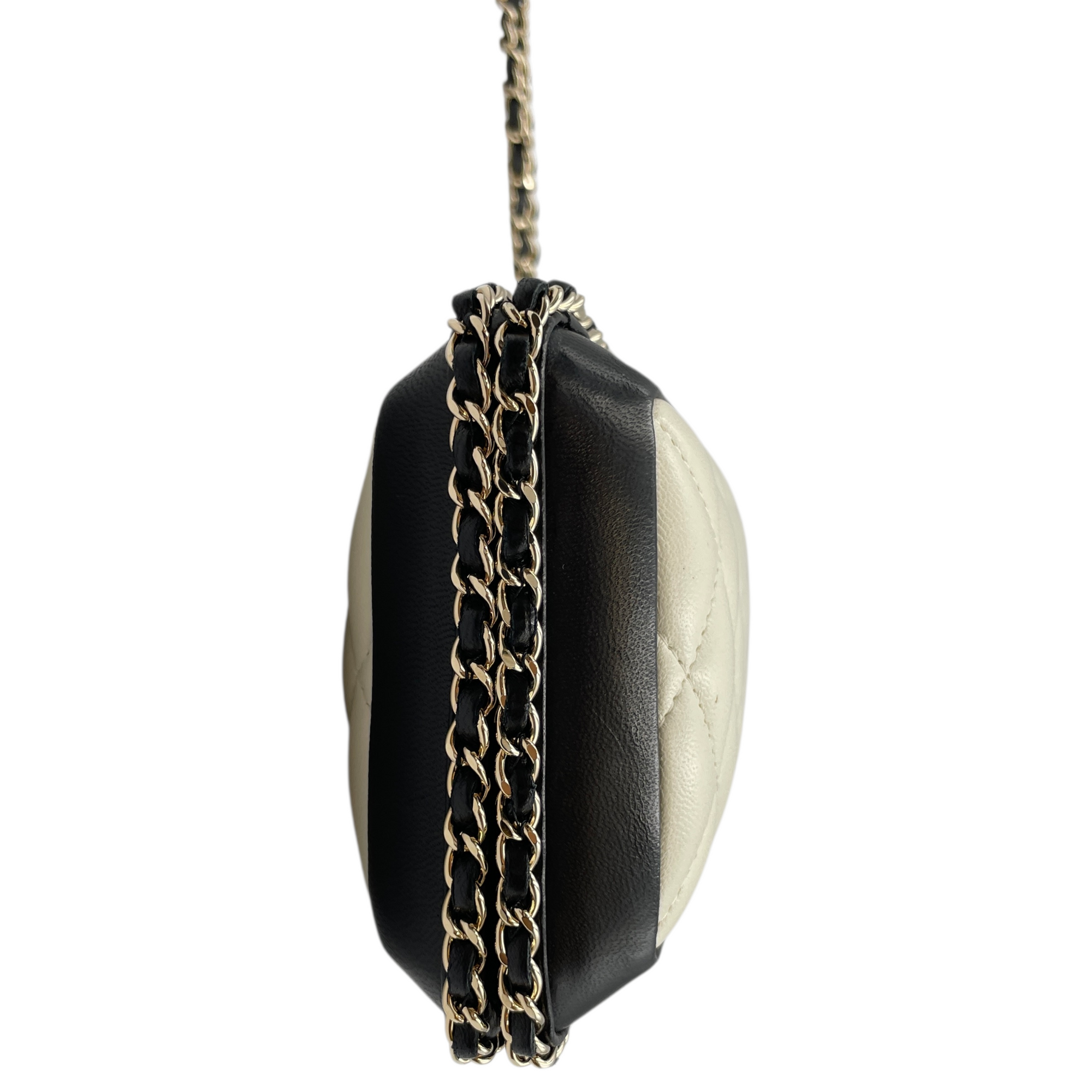 Quilted Chain Round White/Black Crossbody Bag in Lambskin, Gold hardware