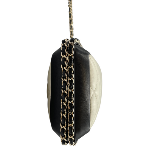 Quilted Chain Round White/Black Crossbody Bag in Lambskin, Gold hardware