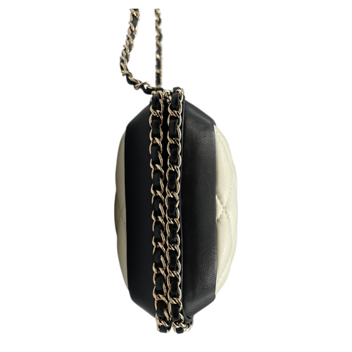 Quilted Chain Round White/Black Crossbody Bag in Lambskin, Gold hardware