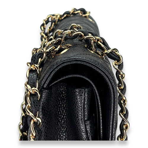 Classic Double Flap Mediun Shoulder bag in Caviar leather, Gold Hardware