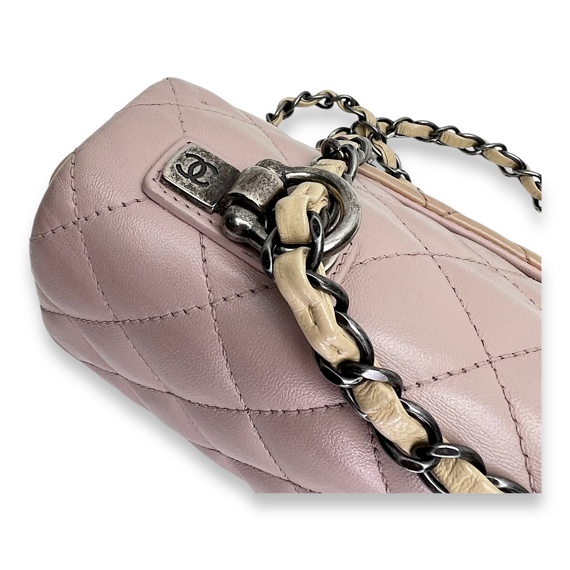 Timeless Classic Flap Beige Shoulder Bag in Lambskin, Ruthenium hardware