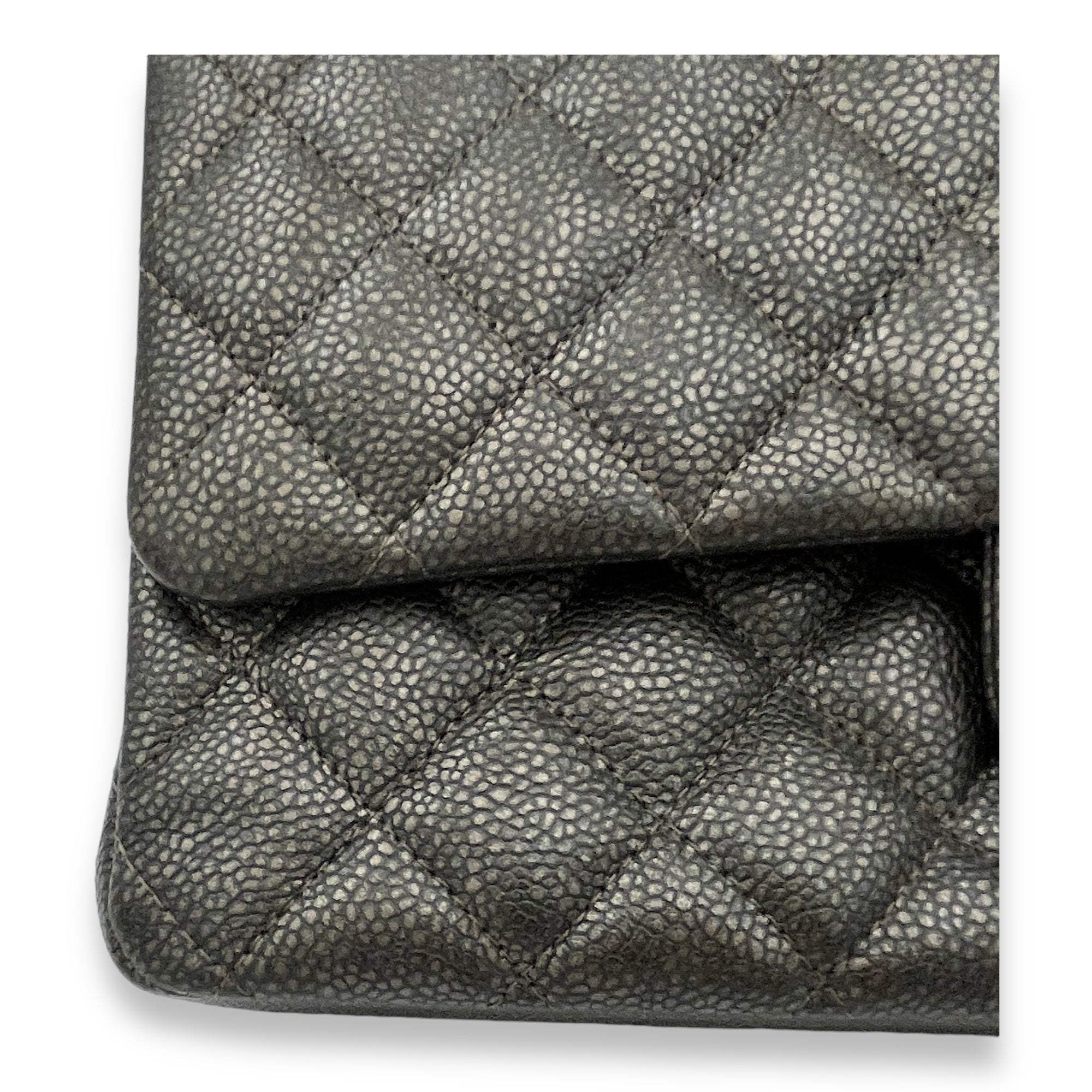 Timeless Classic Flap Medium Grey Shoulder Bag in Caviar Leather, Gunmetal hardware