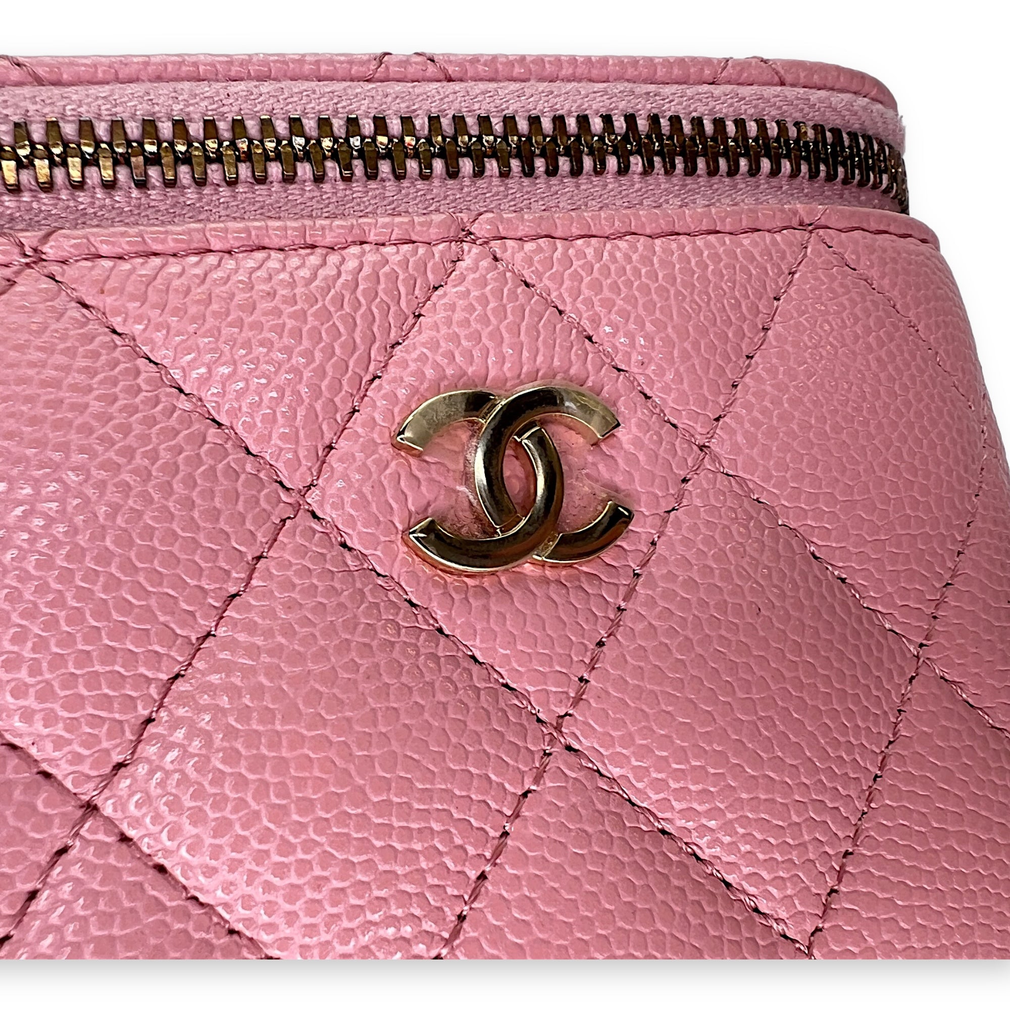 22S Vanity Vertical Pink Top Crossbody Bag in Caviar Leather, Gold hardware