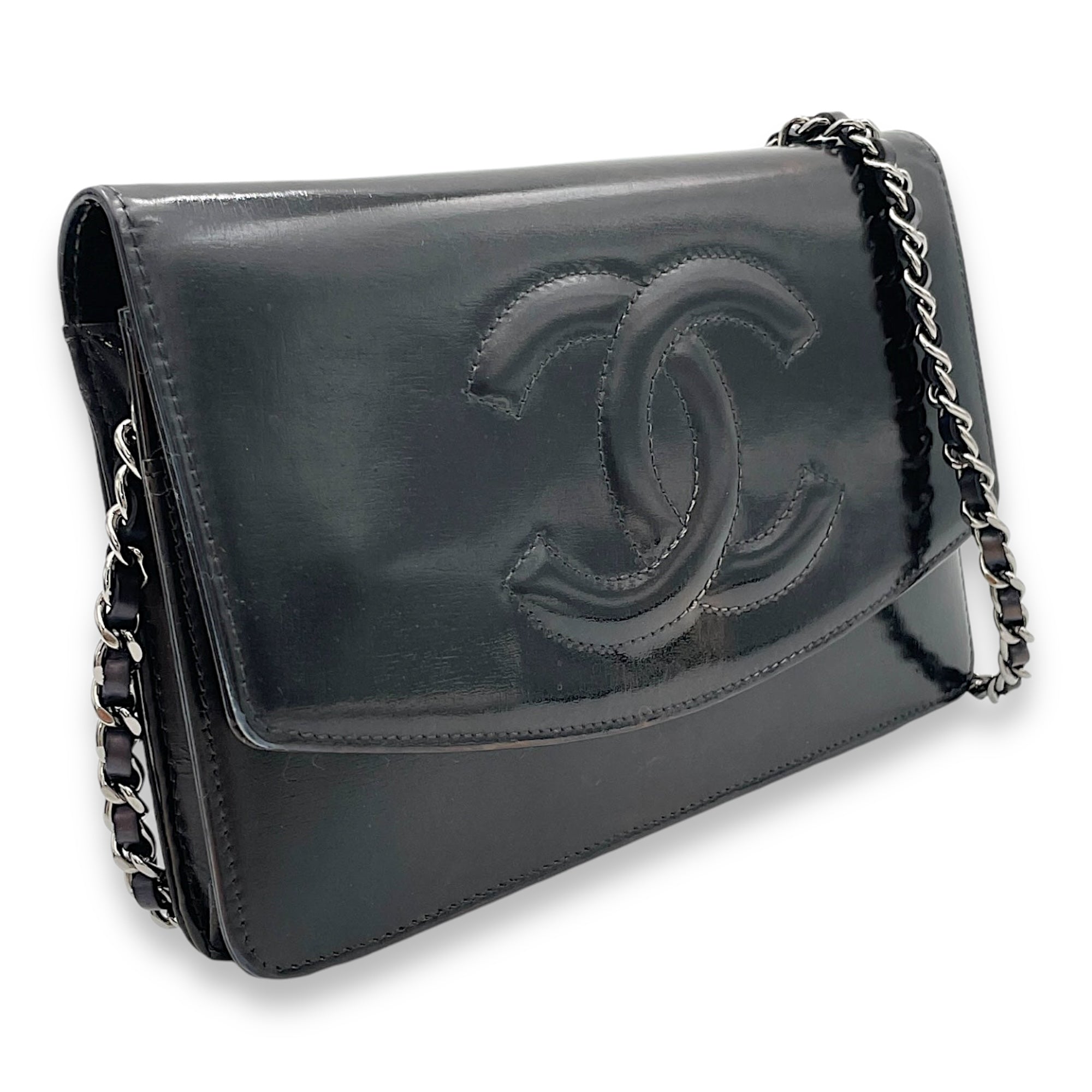 CC Wallet On Chain Black in Patent Leather, Silver hardware