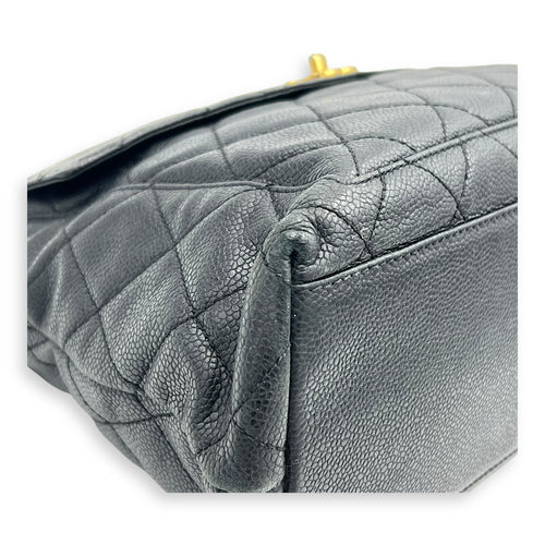 Vintage CC lock Shoulder Bag Black in Caviar Leather, Gold hardware