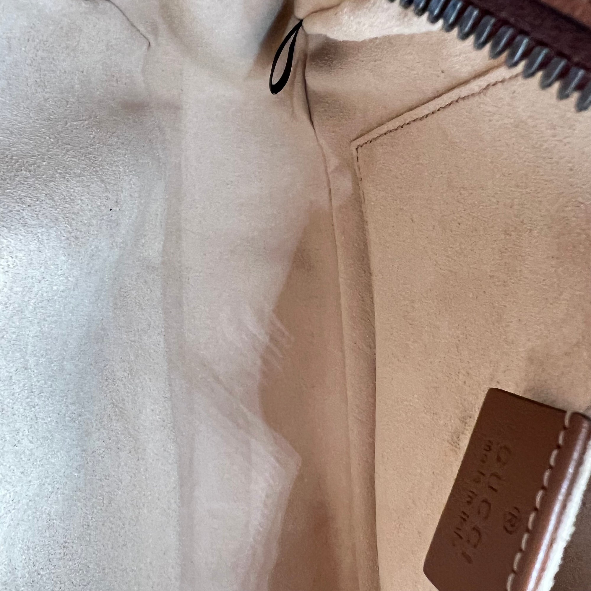 GG Marmont Crossbody Bag Brown in Calfskin, Gold hardware