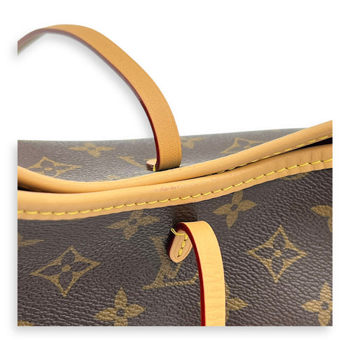 Carryall PM Brown Shoulder Bag in Monogram Coated Canvas, Gold hardware