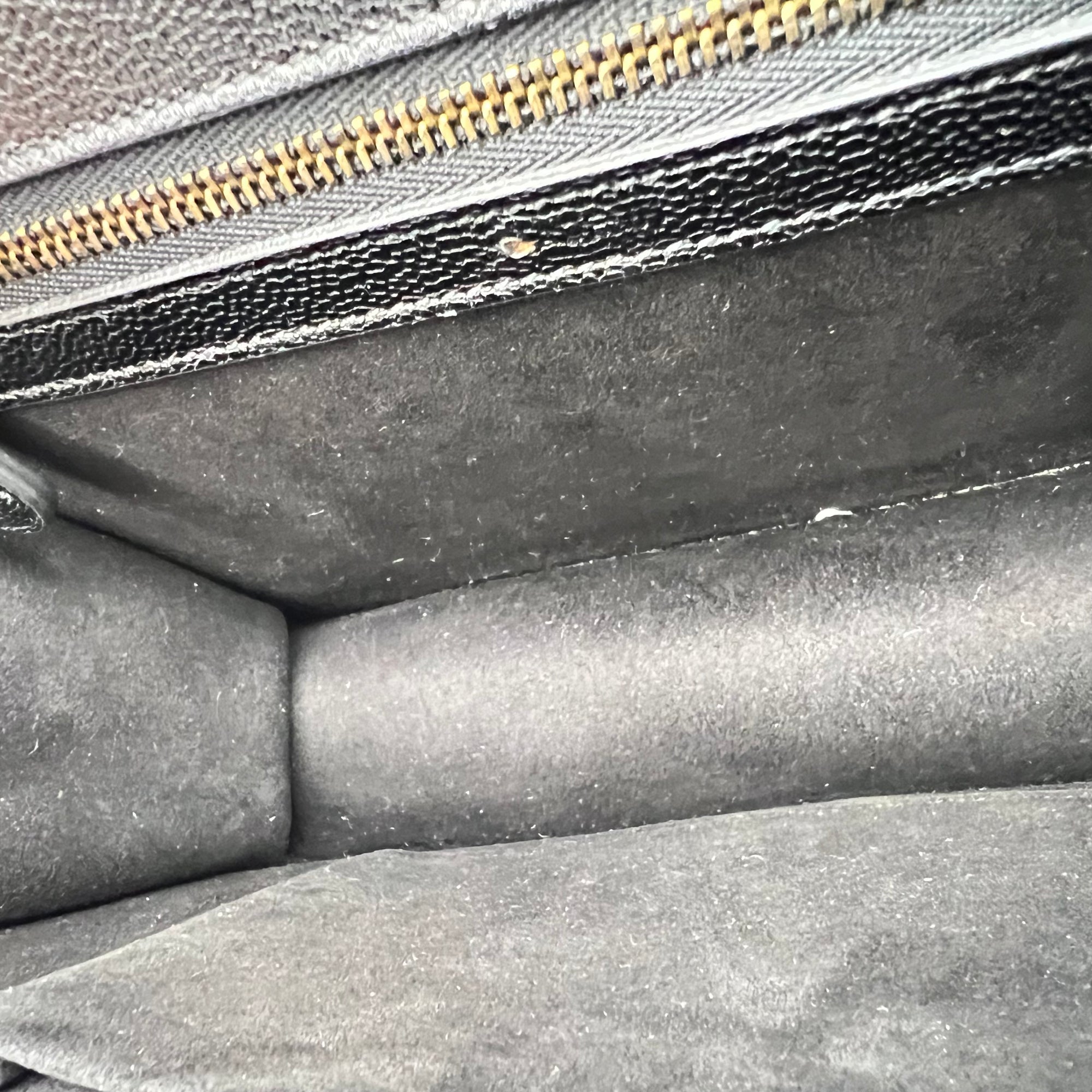 Diorama Shoulder Bag Black in Calfskin, Gold hardware