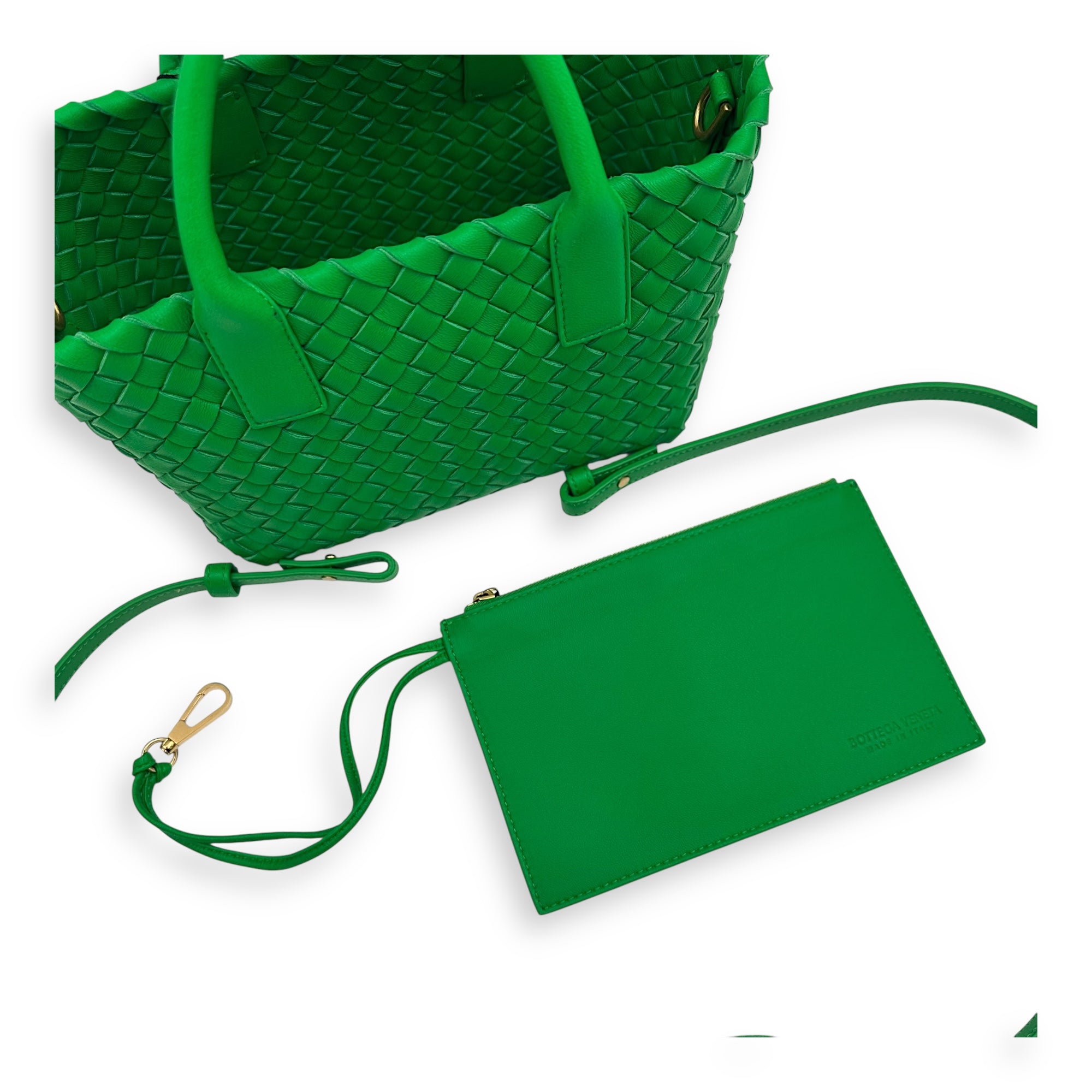 Cabat Top Handle Bag Green in Lambskin, Gold hardware