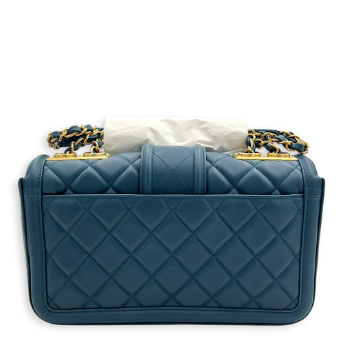 Quilted Green Shoulder Bag in Calfskin, Gold hardware