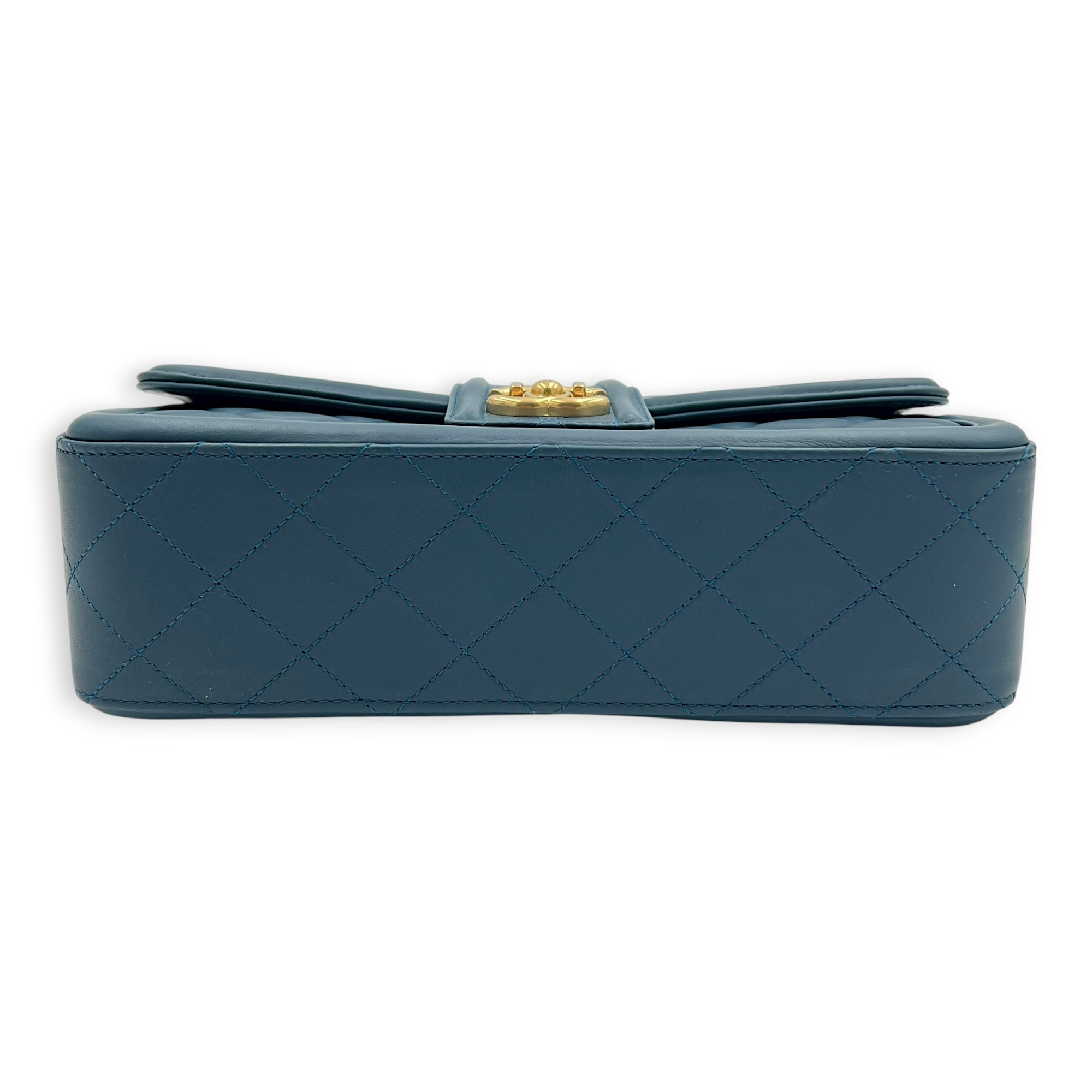 Quilted Green Shoulder Bag in Calfskin, Gold hardware