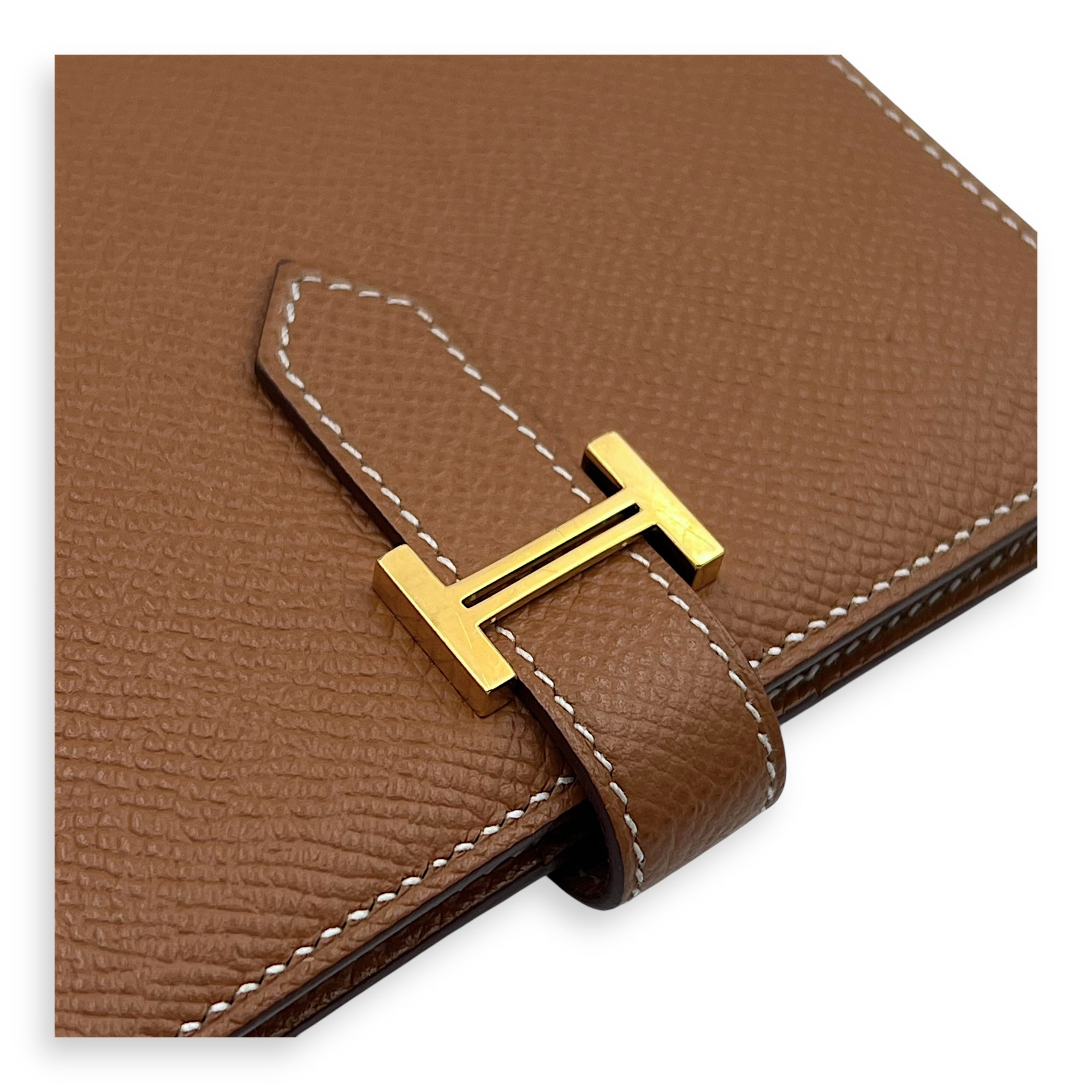 Bearn gold in Epsom, Gold hardware