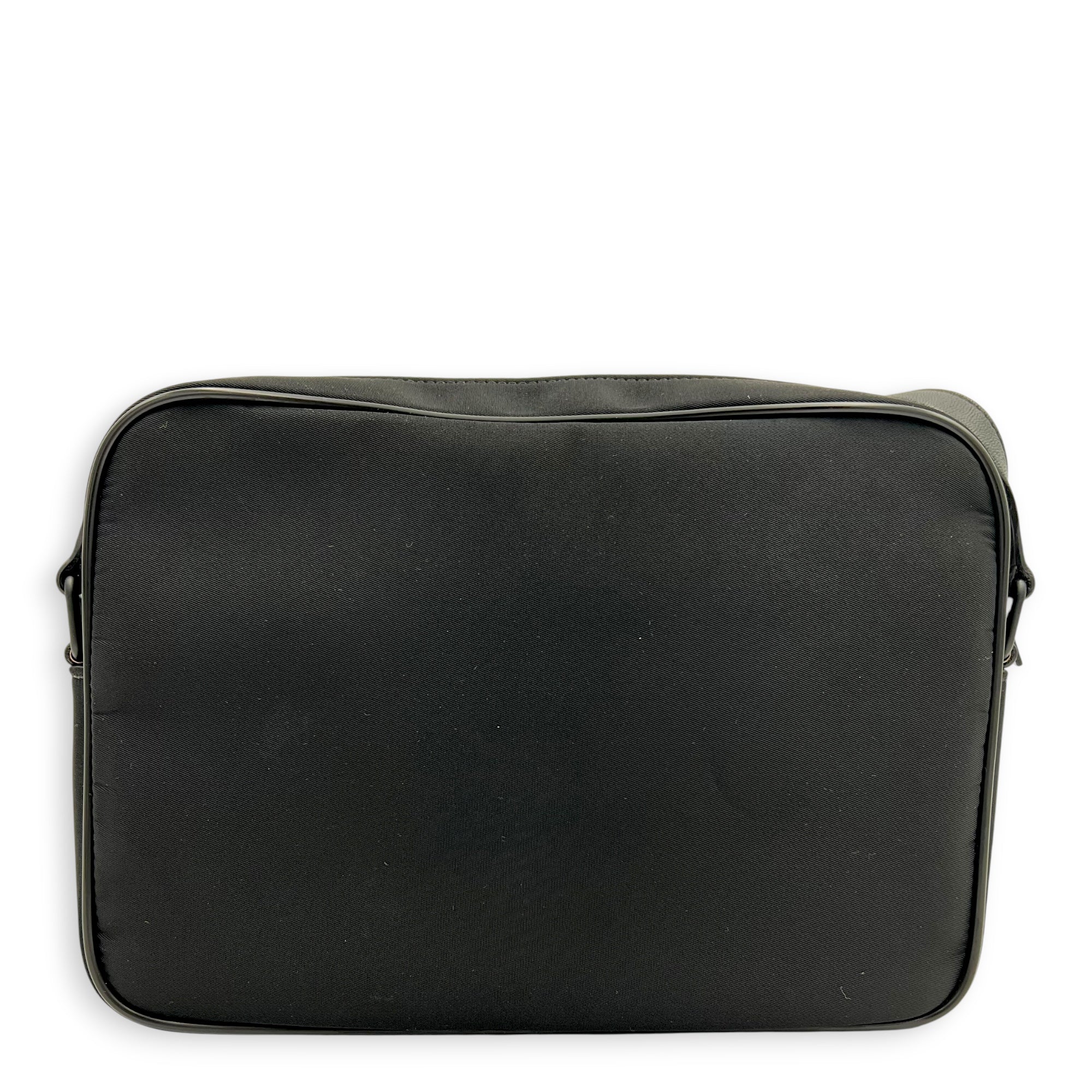 Others Messenger Black in Nylon, Matte black hardware