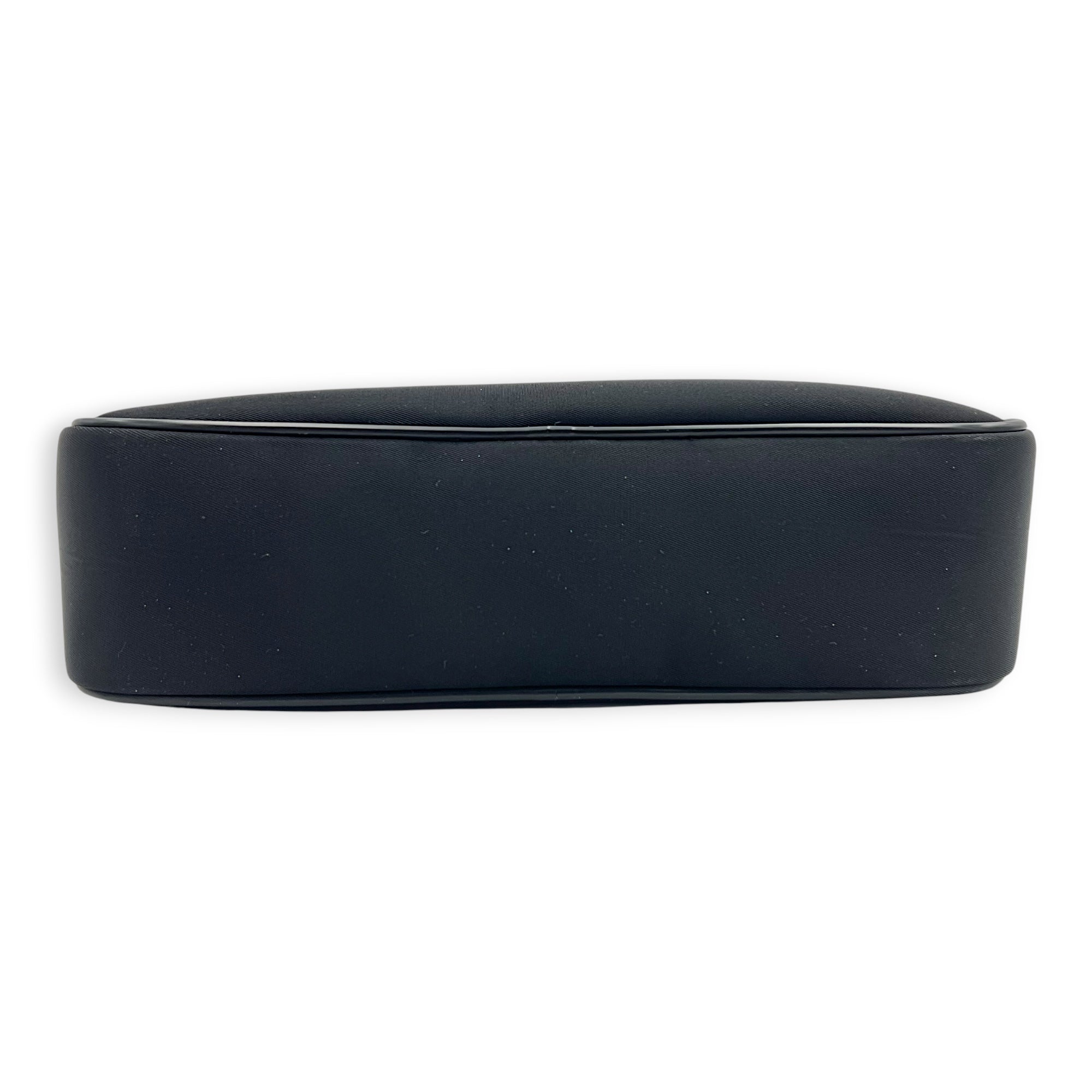 Others Messenger Black in Nylon, Matte black hardware