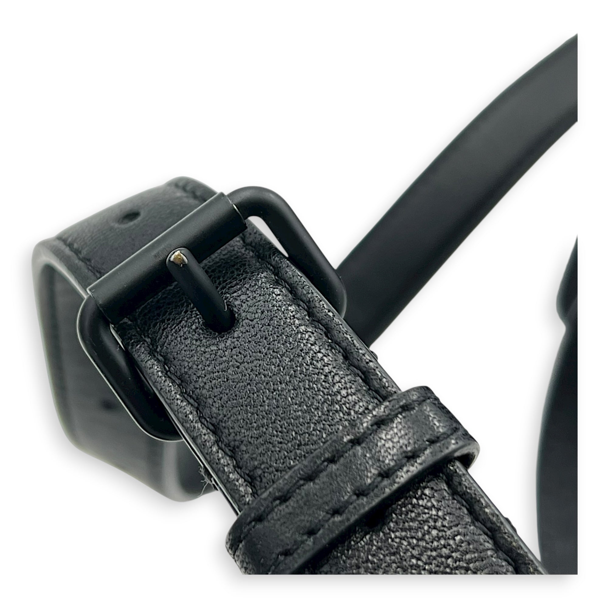Others Messenger Black in Nylon, Matte black hardware