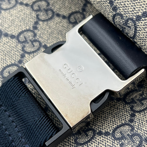 Guccissima Messenger Blue in Coated Canvas, Silver hardware