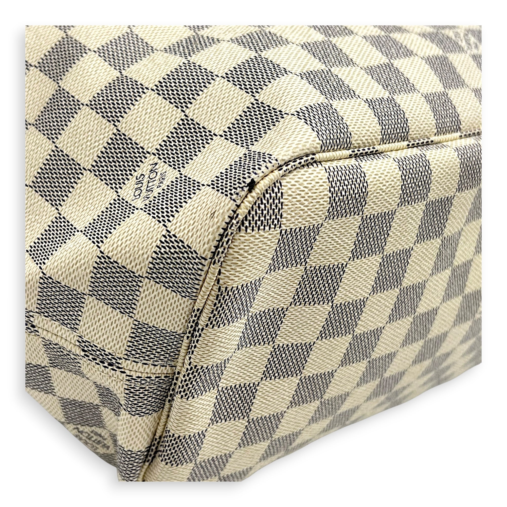Neverfull Tote Bag MM Azur in Coated Canvas, Gold hardware