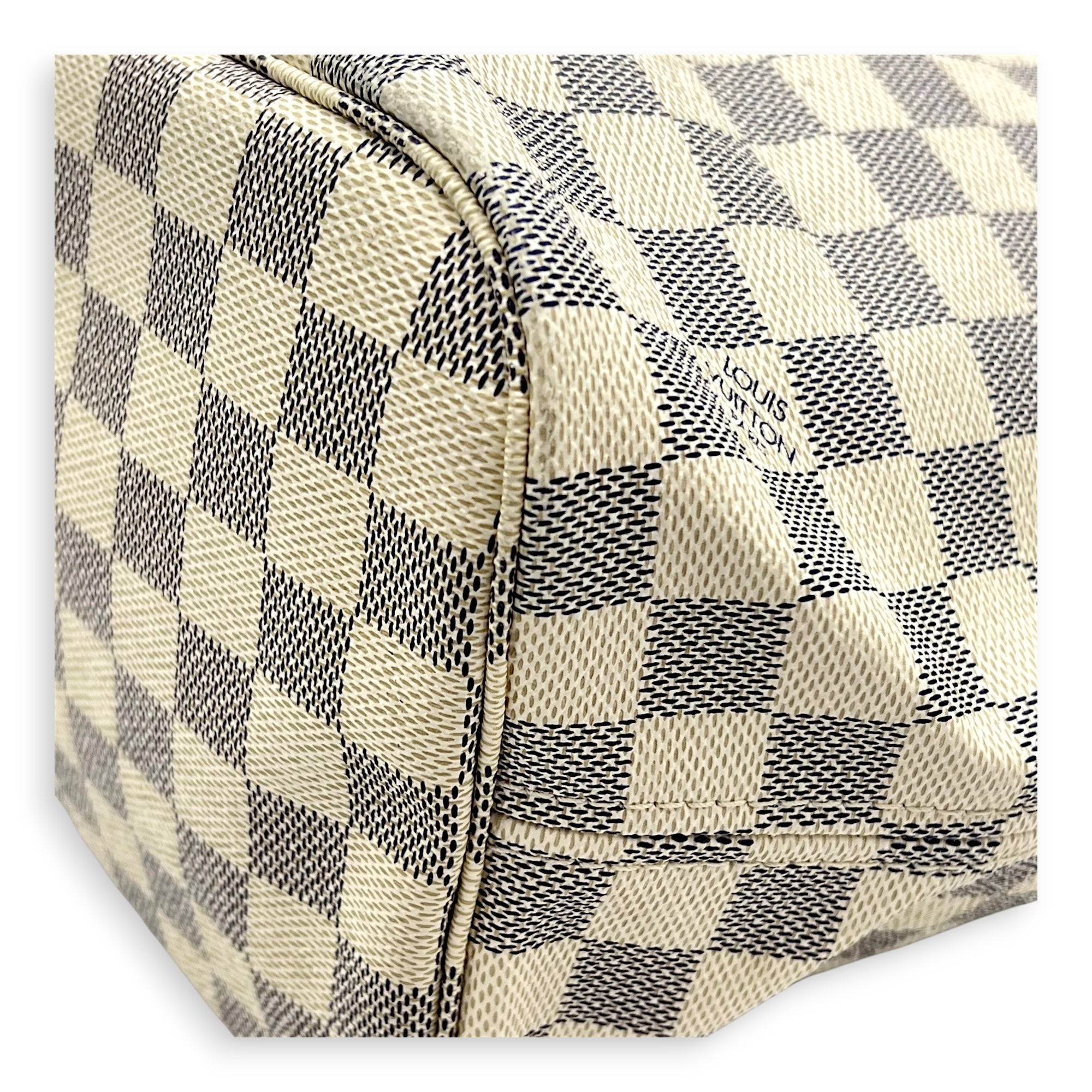 Neverfull Tote Bag MM Azur in Coated Canvas, Gold hardware