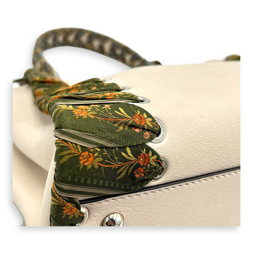 Peekaboo Medium Beige Top Handle Bag in Nappa Leather, Silver hardware