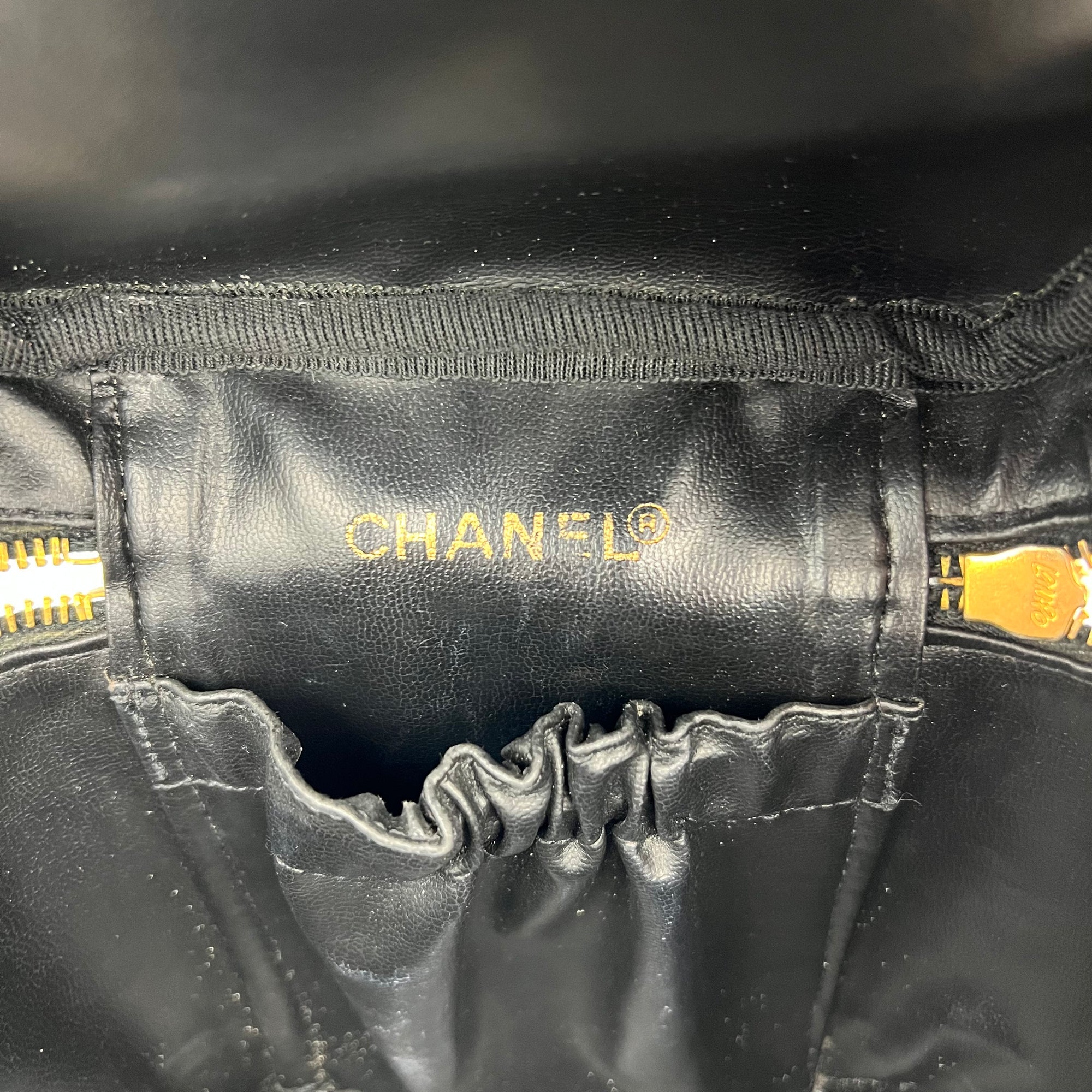 Vintage Vanity Bag Black in Calfskin, Gold hardware