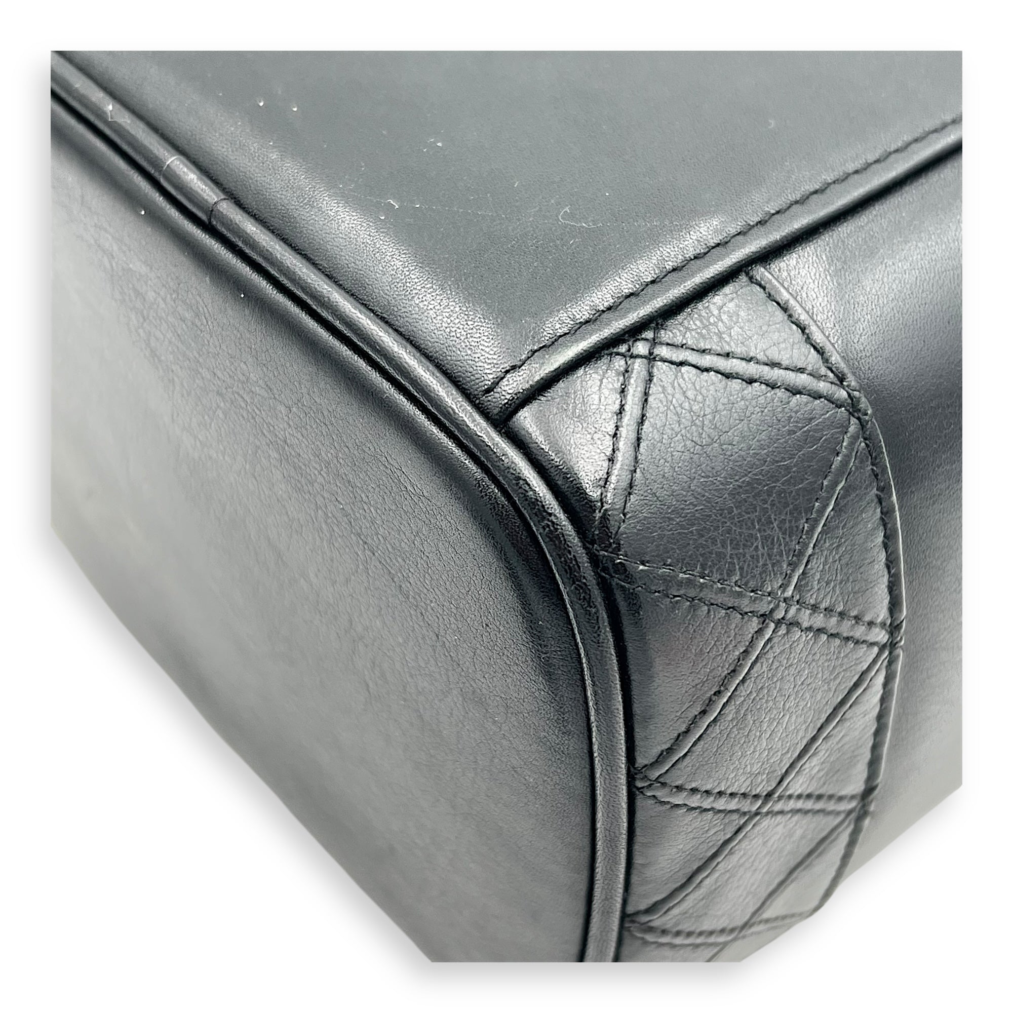 Vintage Vanity Bag Black in Calfskin, Gold hardware