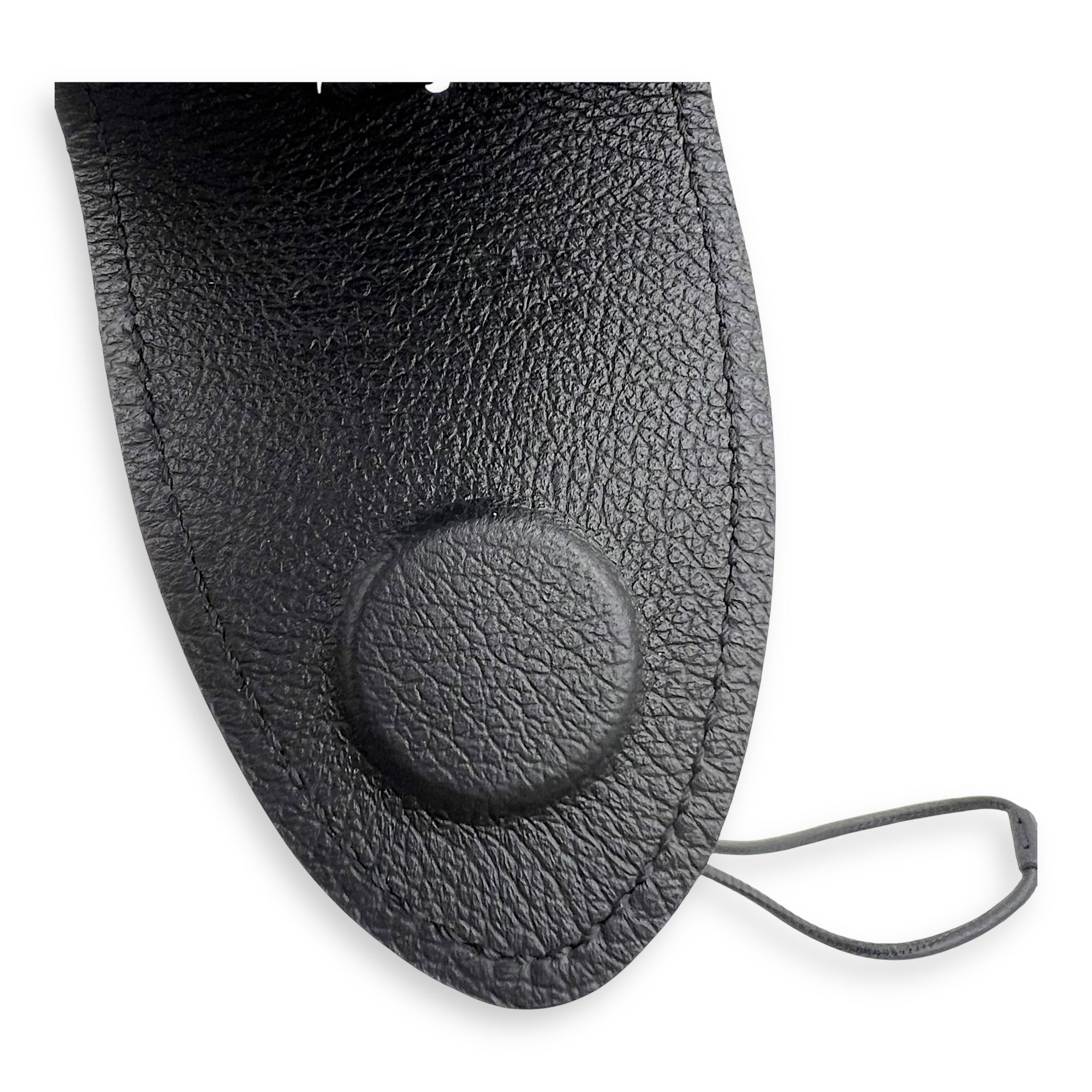 Universal Clip Black in Calfskin