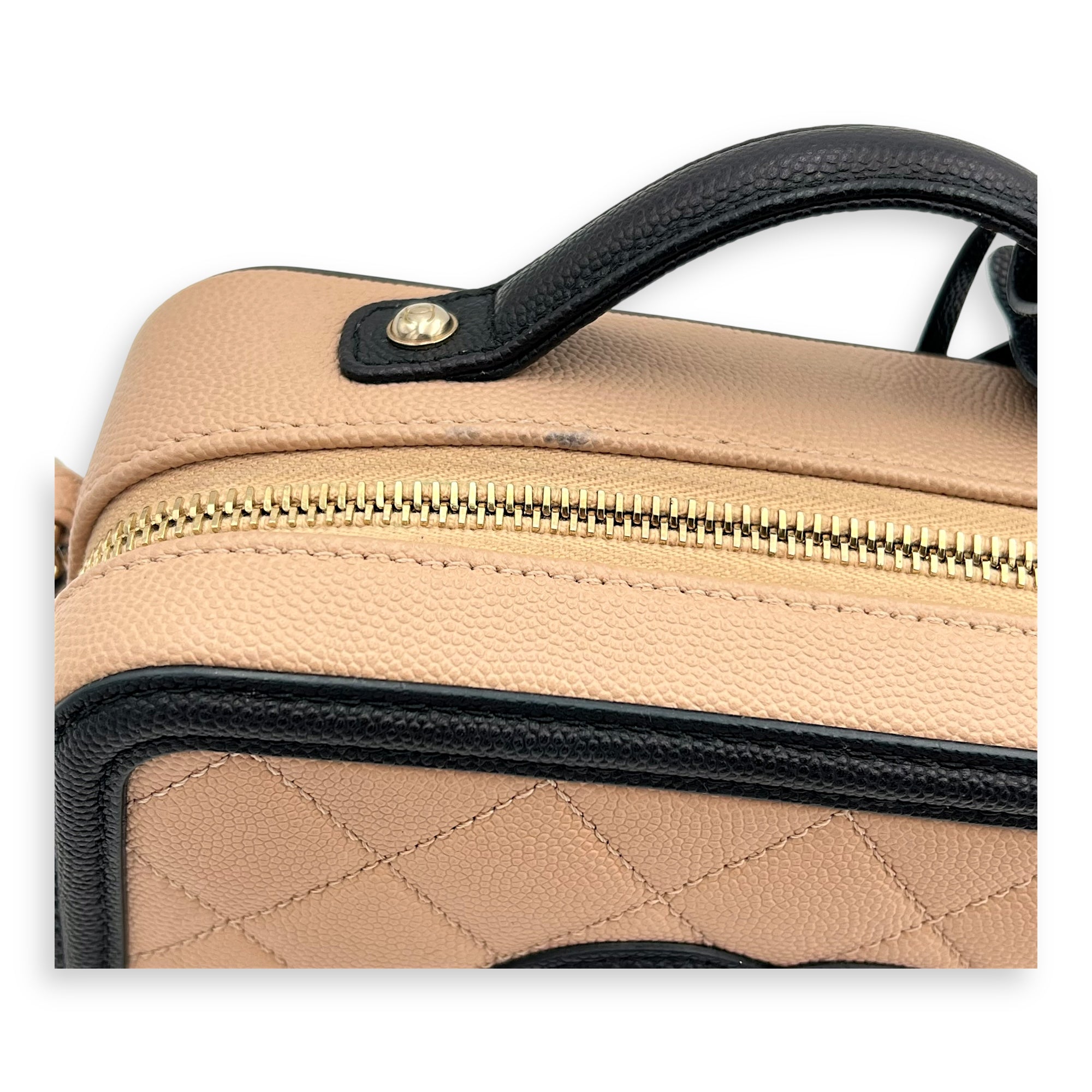 Filigree Vanity Bag Beige in Caviar Leather, Gold hardware