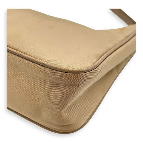 Re-Edition 2005 Shoulder Bag Beige in Re-Nylon, Silver hardware