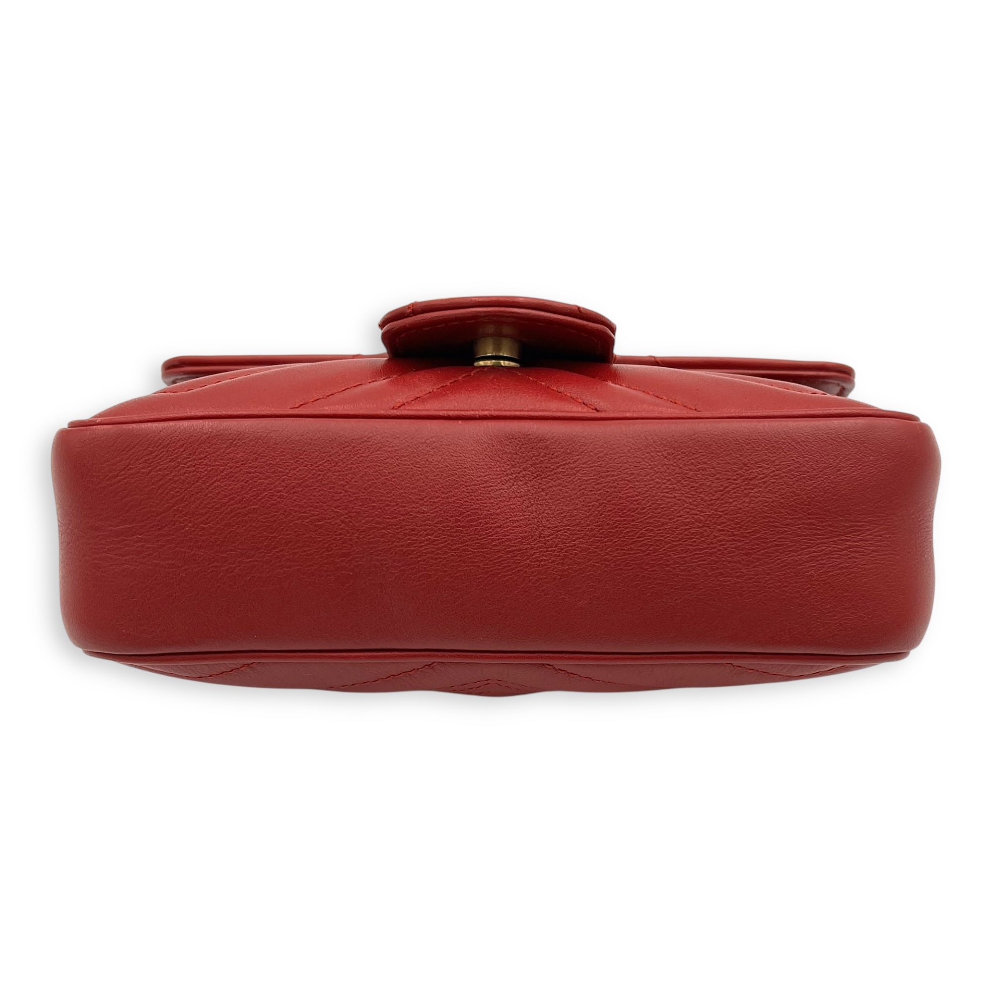 GG Marmont Super Mini Red Shoulder Bag in Calfskin, Gold hardware