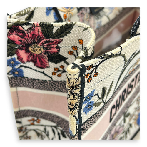 Book Tote Tote Bag Medium White in Jacquard